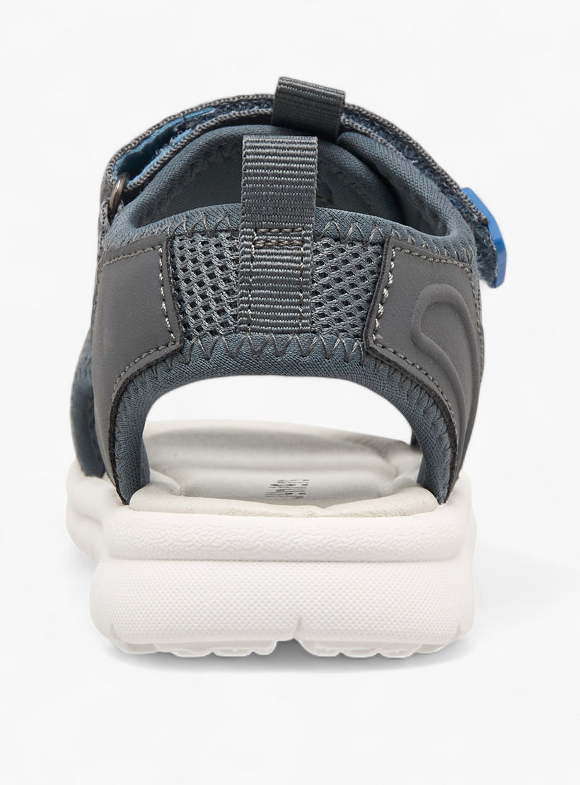 صندل مسطح بارز الملمس بشريط إغلاق لاصق من جونيورز-boys-shoes-sandals-image-4