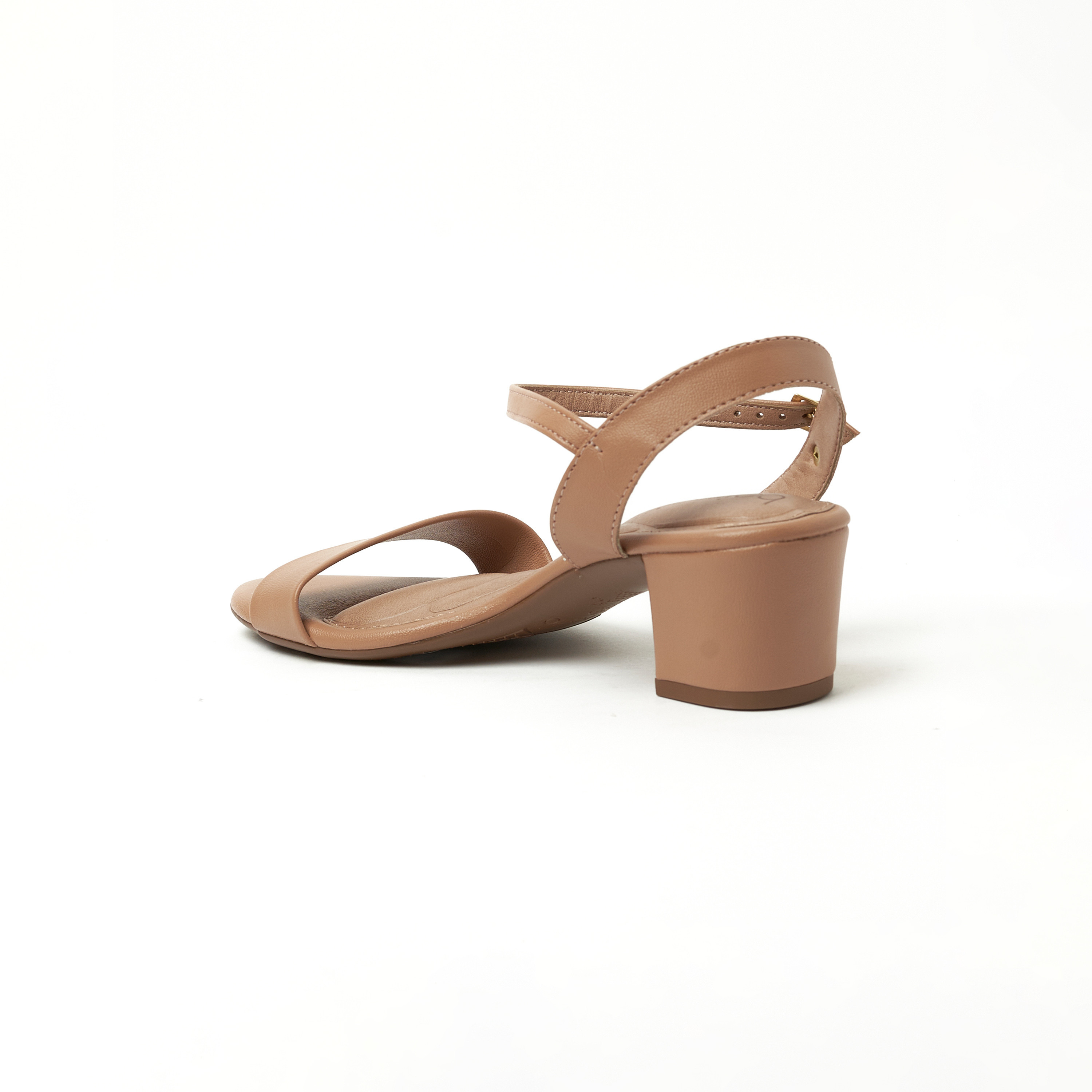بيرا ريو- صندل نسائي كعب مربع بحزام | 8246-1176-9569-89673-women-shoes-heels-image-4