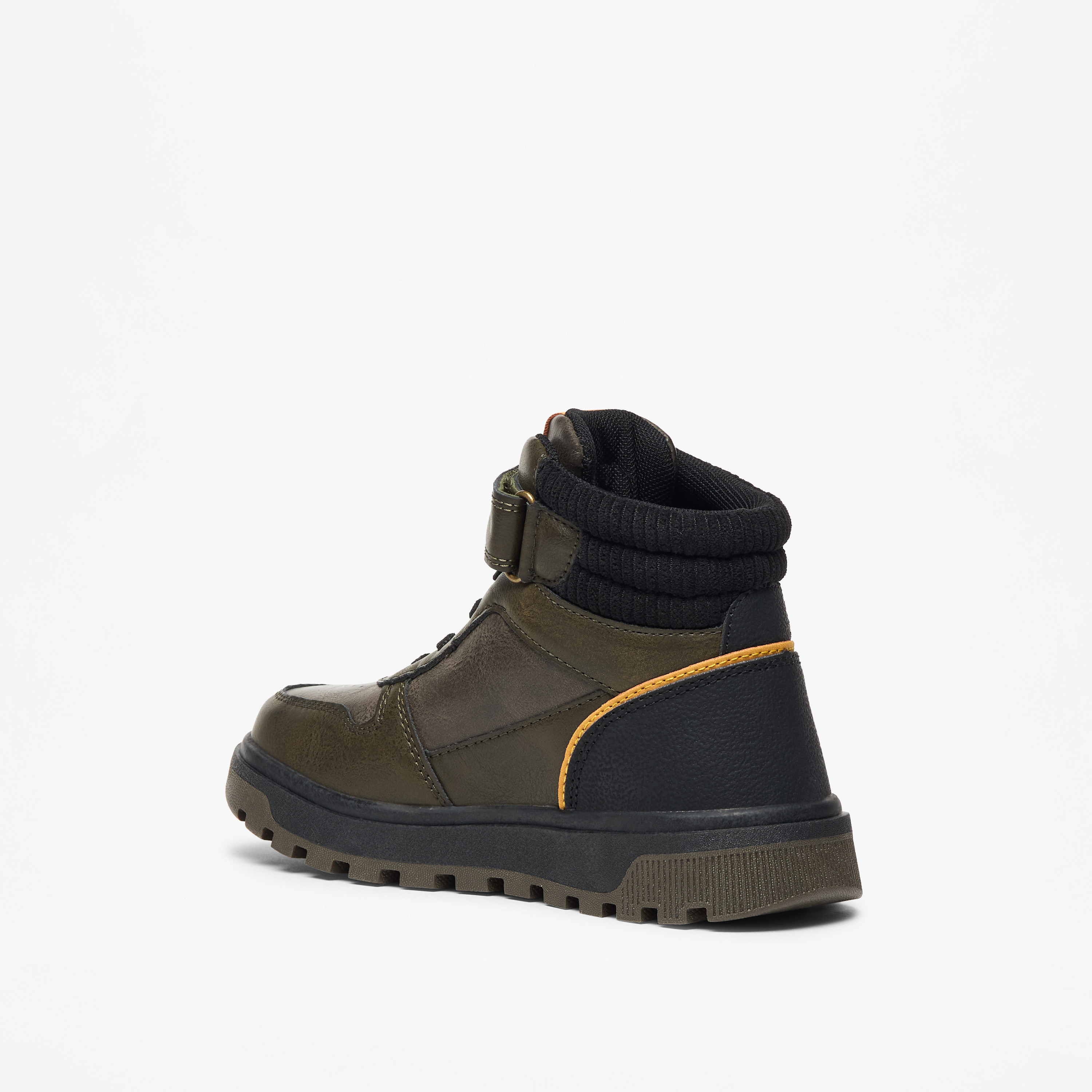 بوت بقصة عالية وألواح وشريط إغلاق من إل بي إل من شو إكسبرس-boys-shoes-boots-image-2