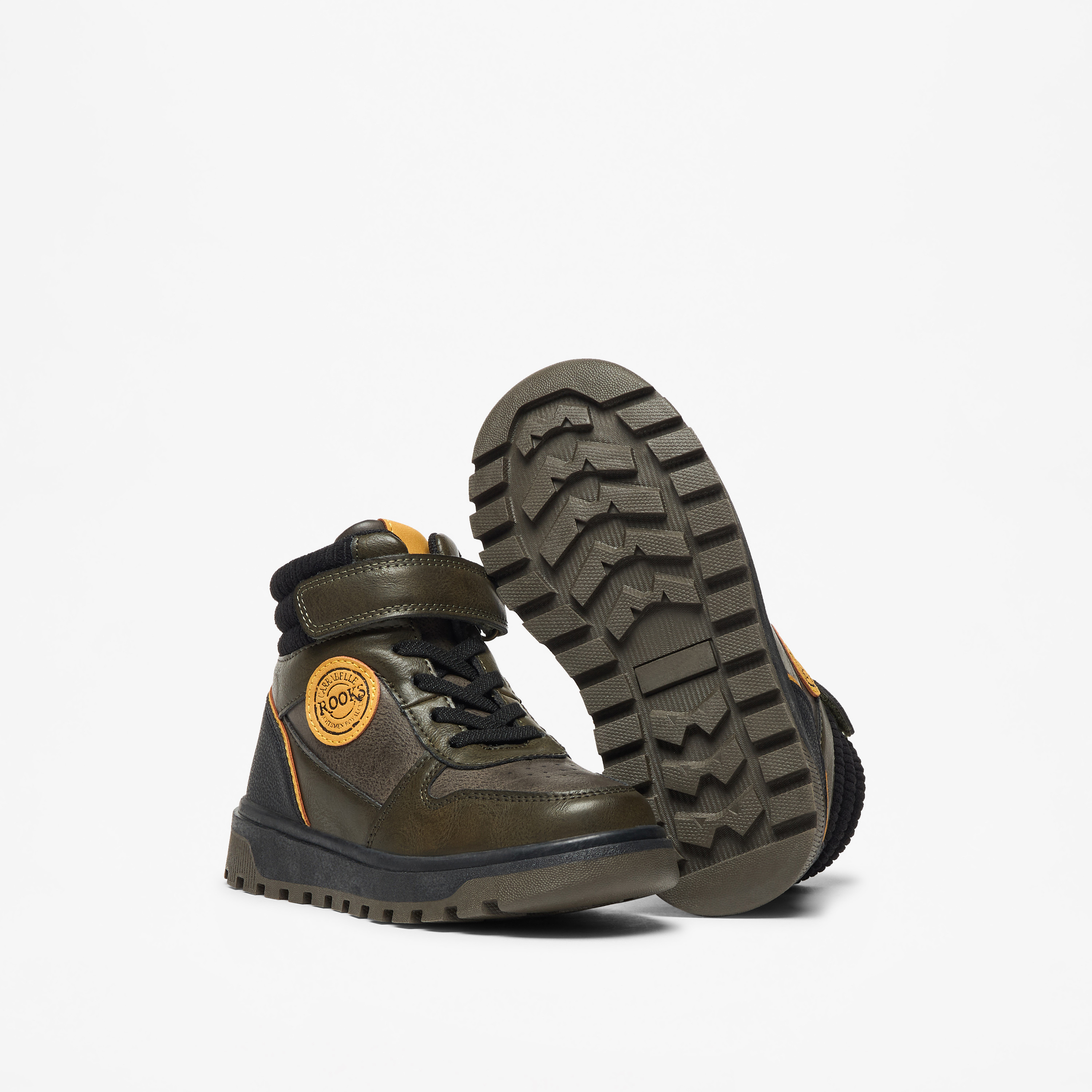 بوت بقصة عالية وألواح وشريط إغلاق من إل بي إل من شو إكسبرس-boys-shoes-boots-image-4