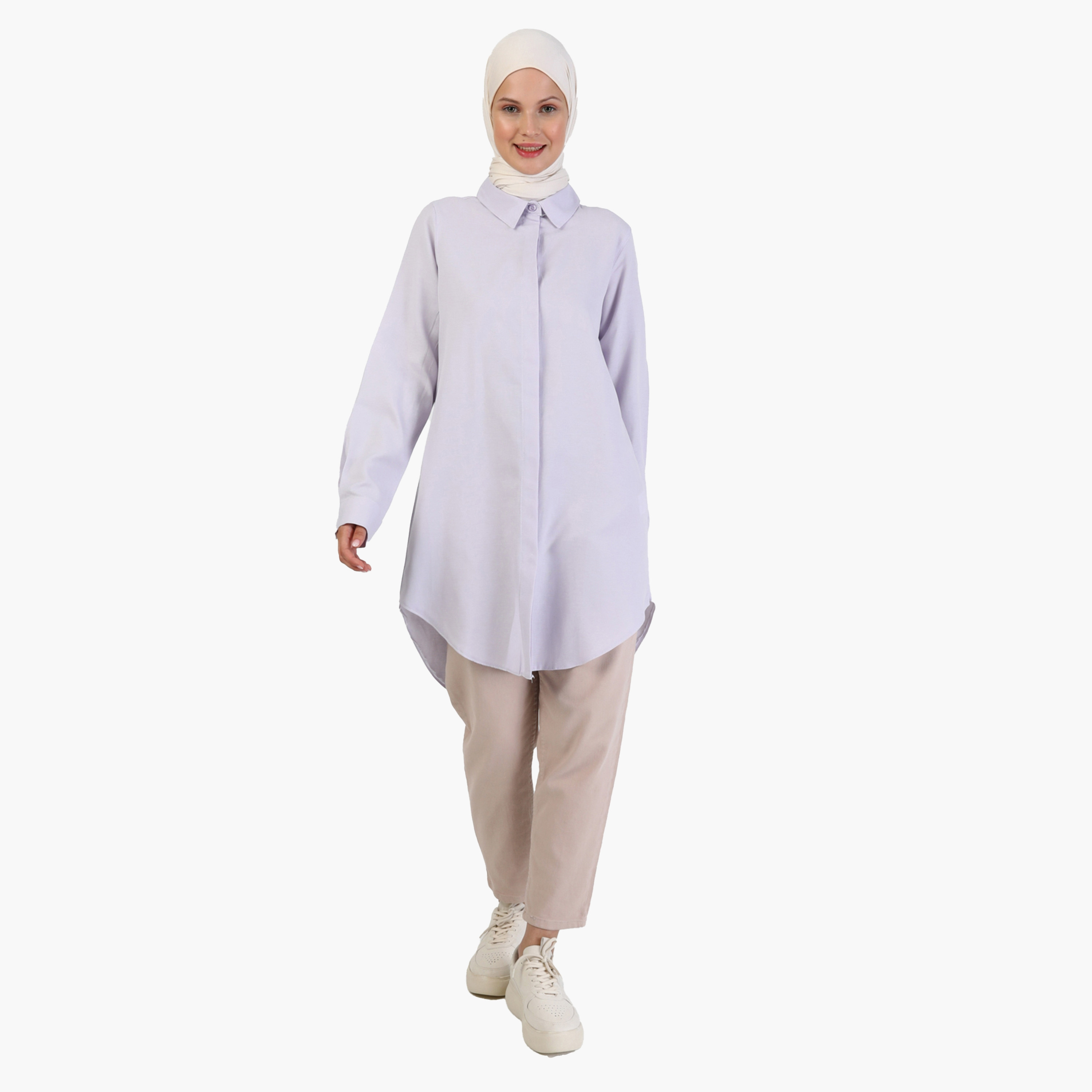 بلوزة تونيك سادة بياقة قميص وأكمام طويلة مع إغلاق الزر من مودانيشا-women-clothing-shirtsandblouses-blouses-image-1