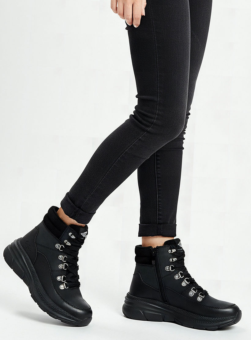 بوت كاحل برباط إغلاق للنساء من لي كوبر-women-shoes-boots-image-2