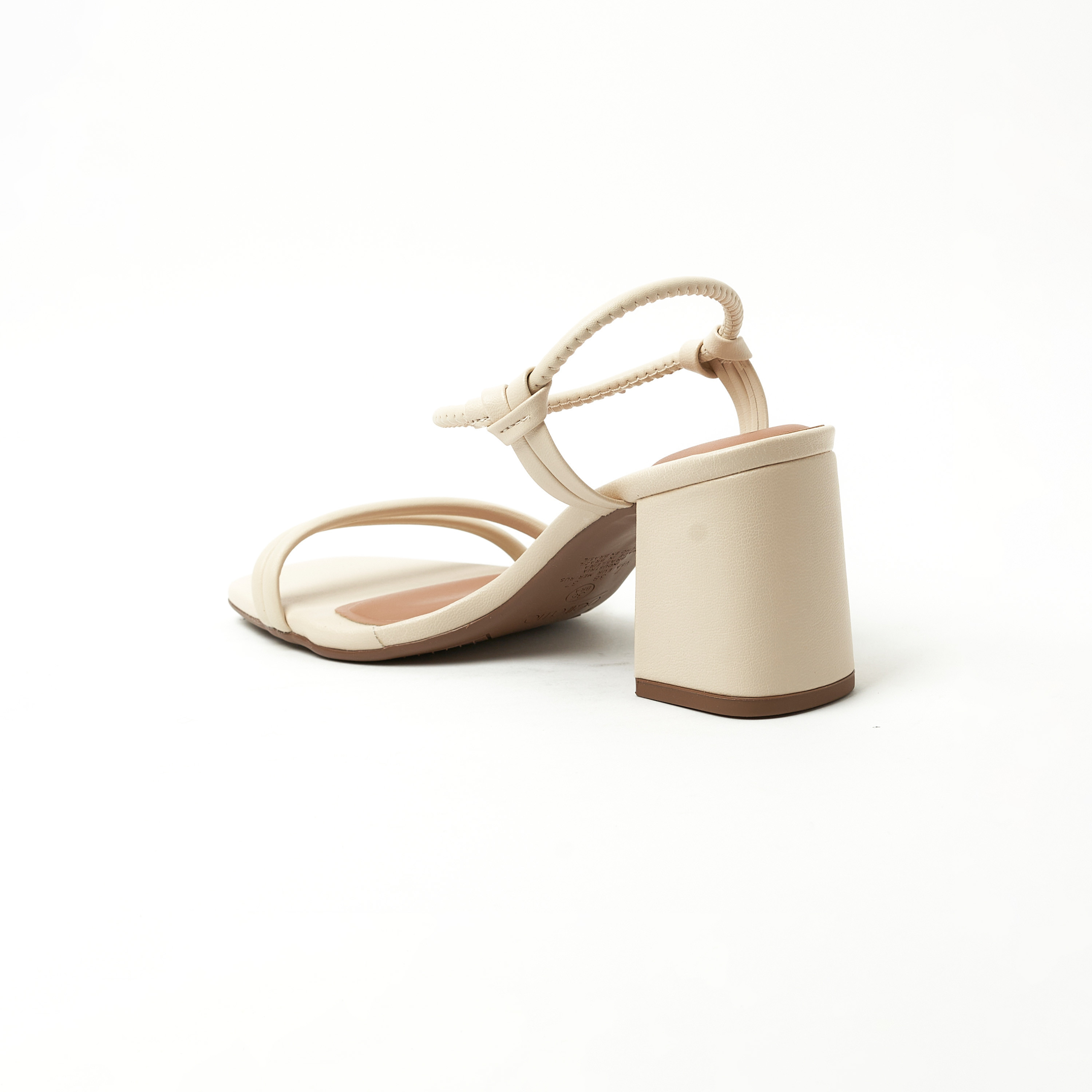 بيرا ريو- صندل نسائي كعب مربع سهل الارتداء بحزام | 8436-213-24227-83517-women-shoes-heels-image-4