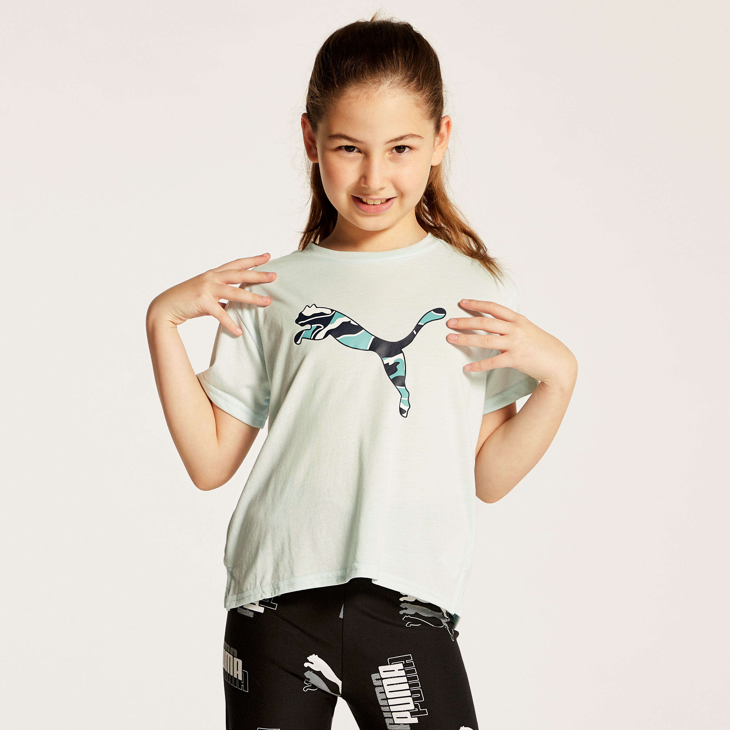 تيشيرت بياقة مستديرة وأكمام قصيرة وطبعات من بوما-girls-clothing-sportswear-sportsbra-image-2