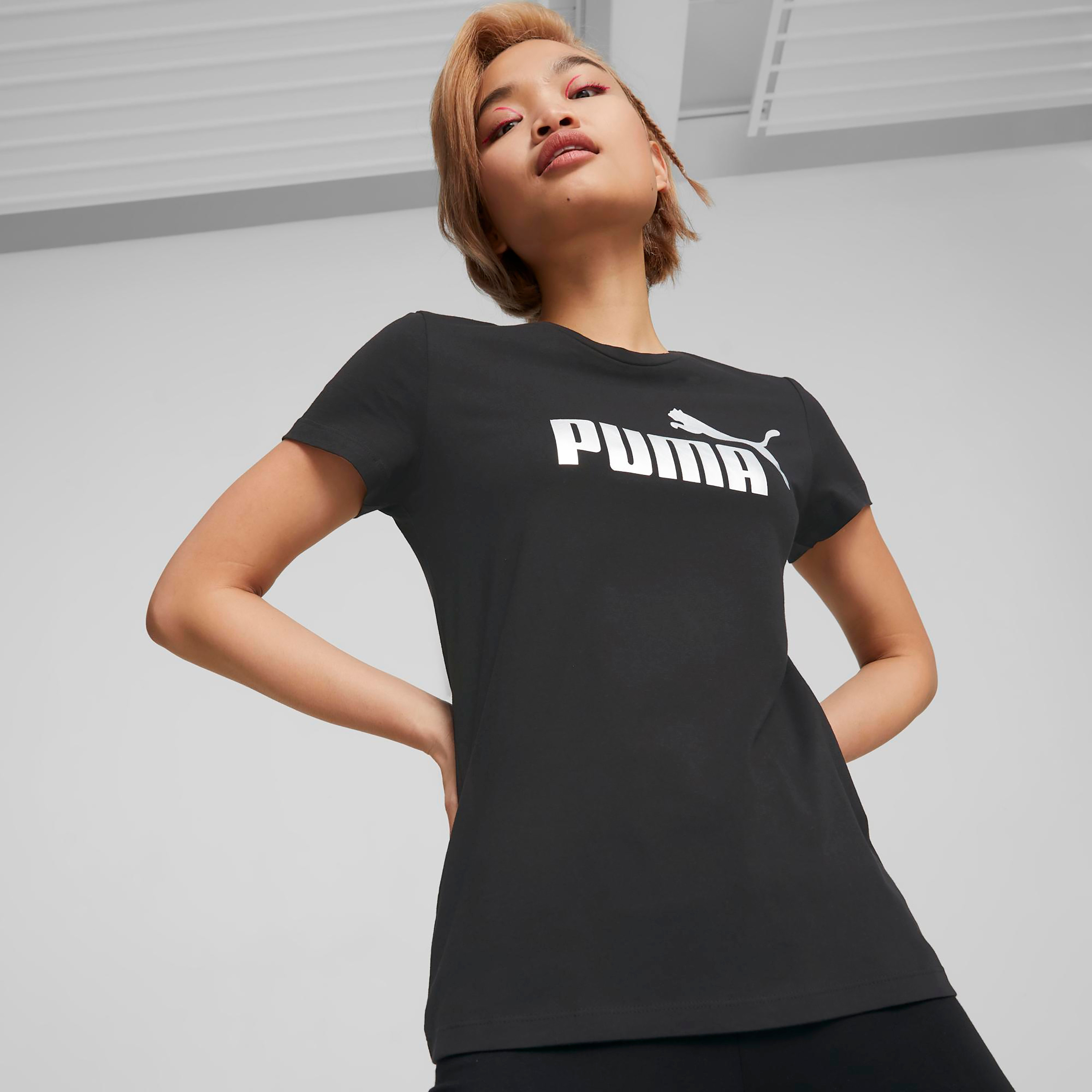 تيشيرت إي اس اس+ للسيدات شعار ميتاليك من بوما 84830351 | OE-sports-women-clothing-tshirtsandvests-image-1