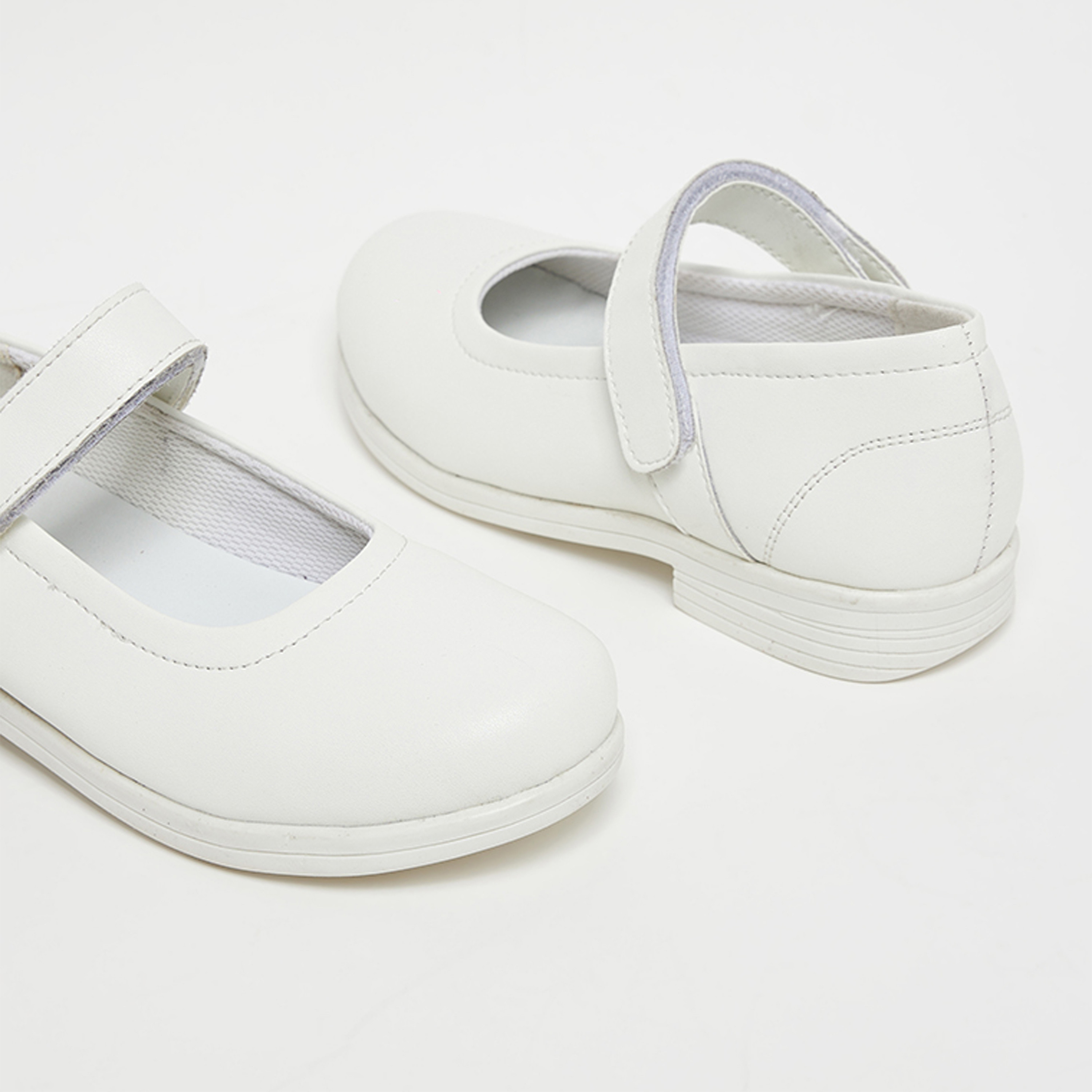 هاش بوبيز- حذاء رياضي للبنات بإبزيم وحلقة | 8490-B-girls-shoes-sandals-image-7
