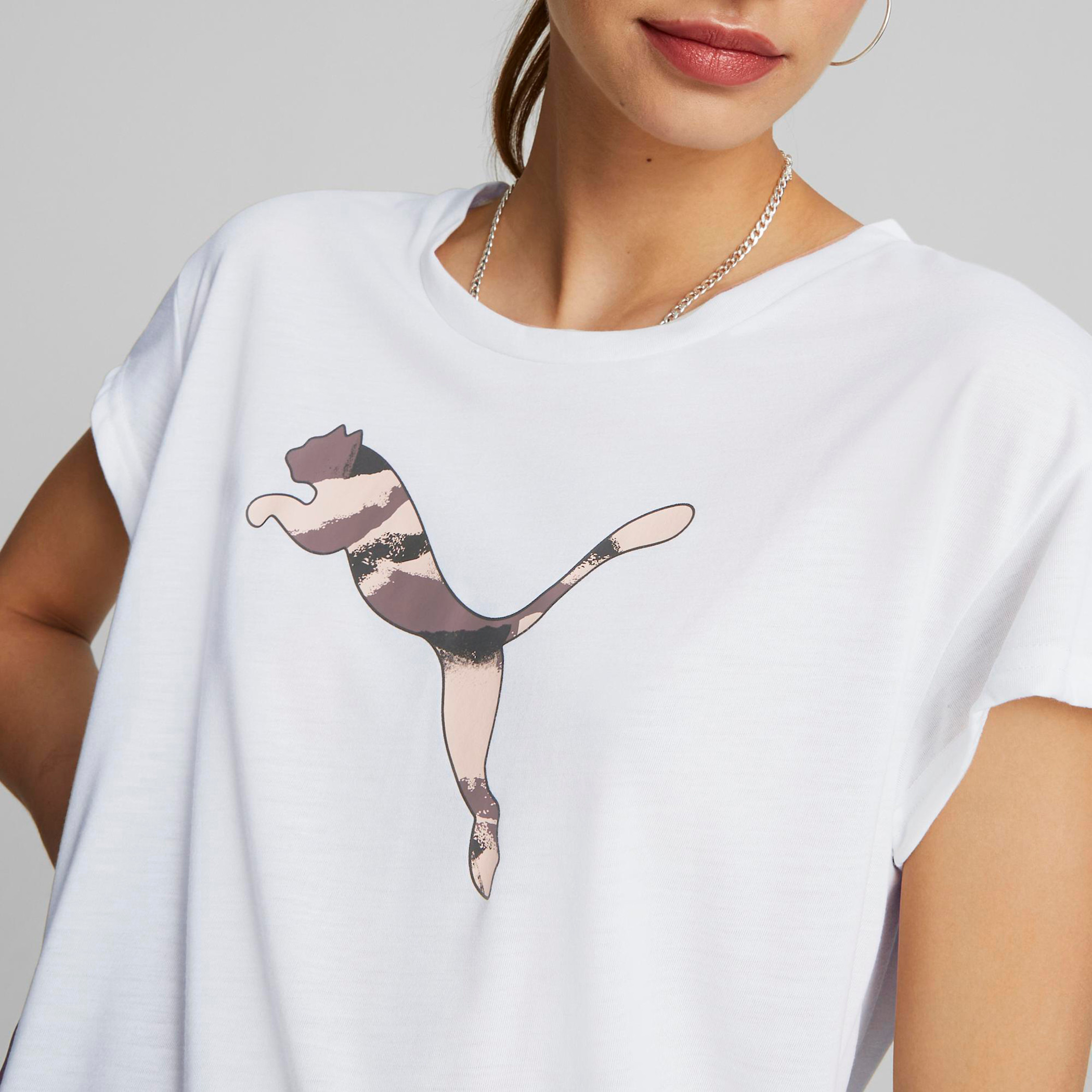 تيشيرت نسائي بشعار من بوما مودرن سبورتس-sports-women-clothing-tshirtsandvests-image-11