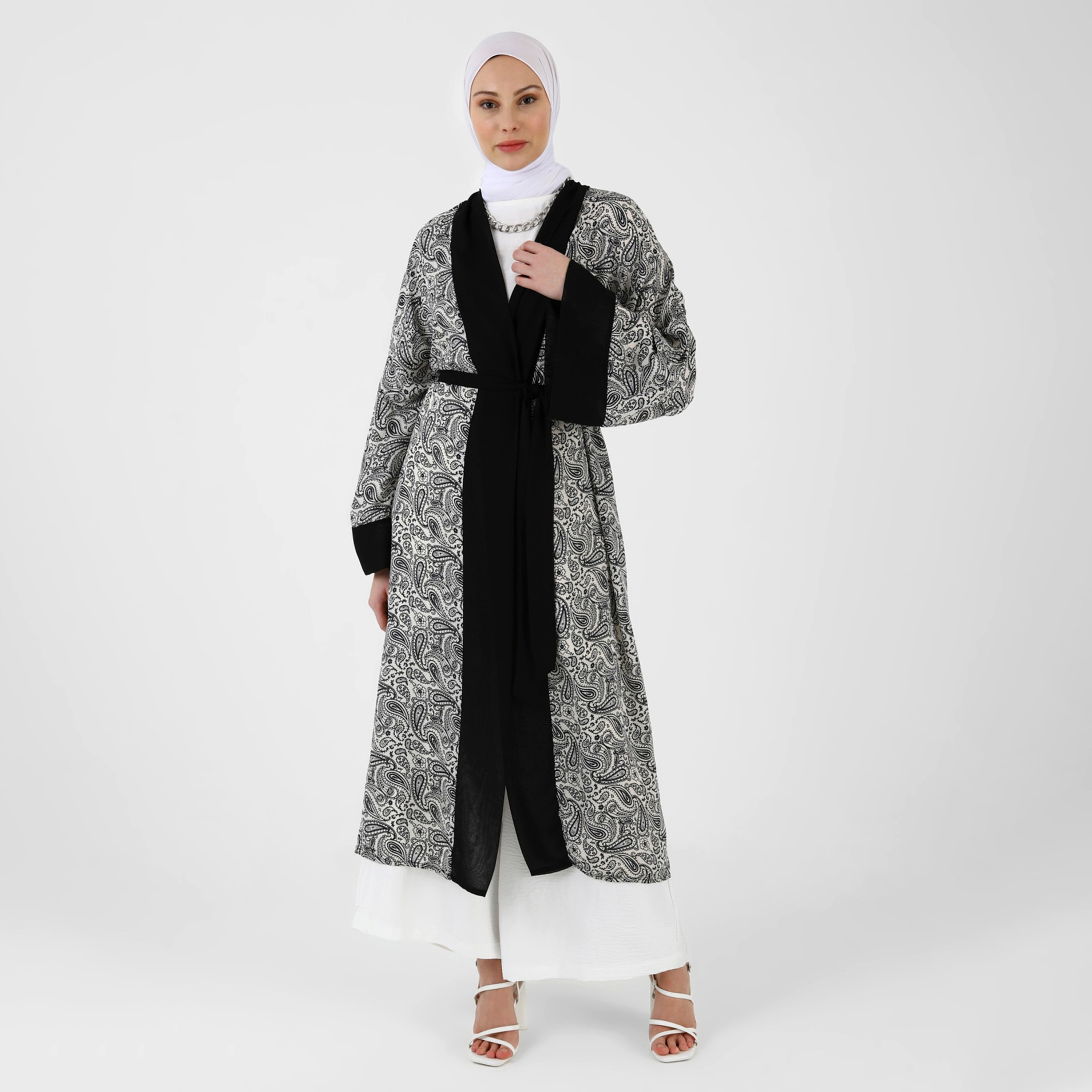Modanisa Paisley Shawl Collar Tie Belt Kimono-women-clothing-shirtsandblouses-blouses-image-1