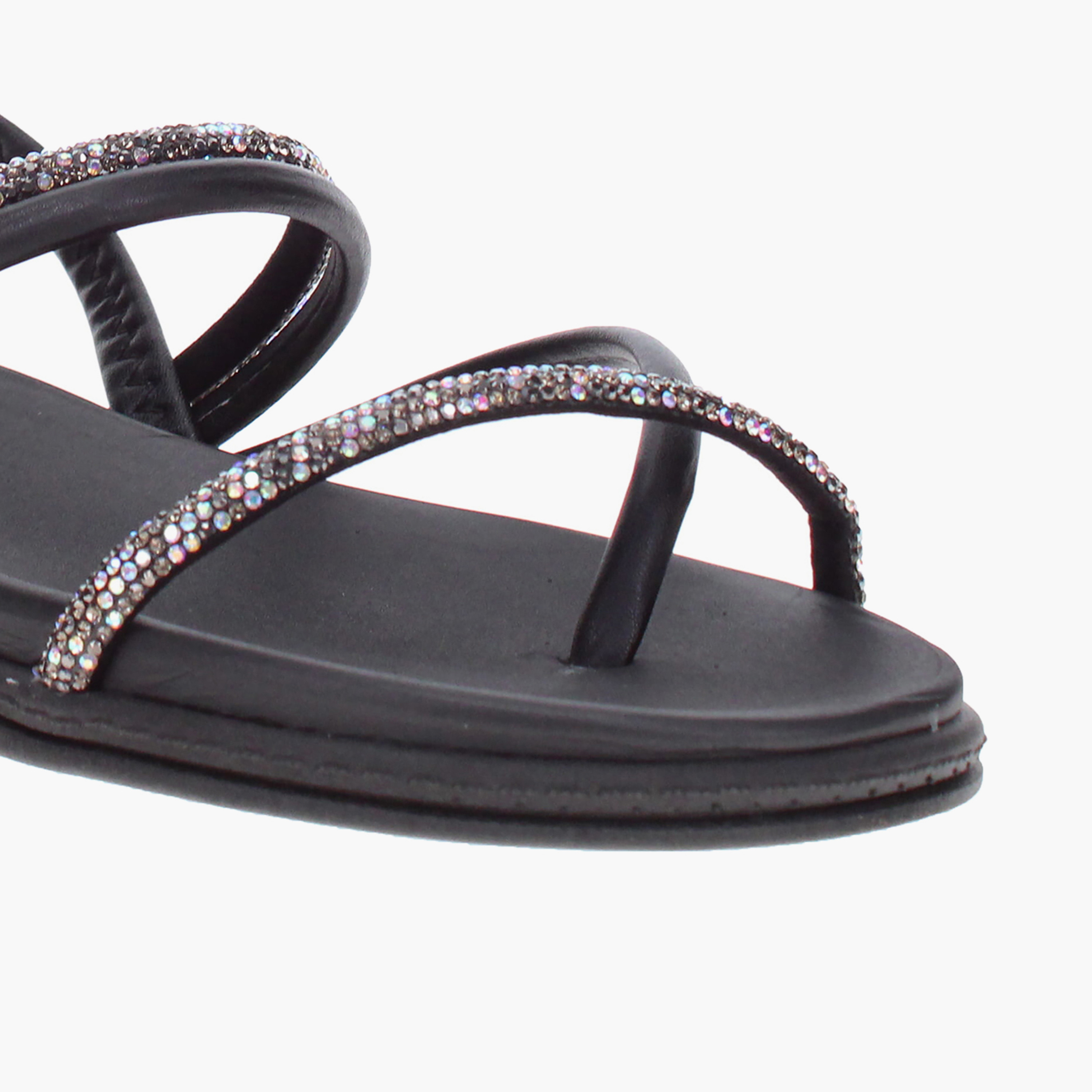 بييرا ريو-  شبشب كيريلوس للنساء سهل الارتداء-women-shoes-sandals-flats-image-2