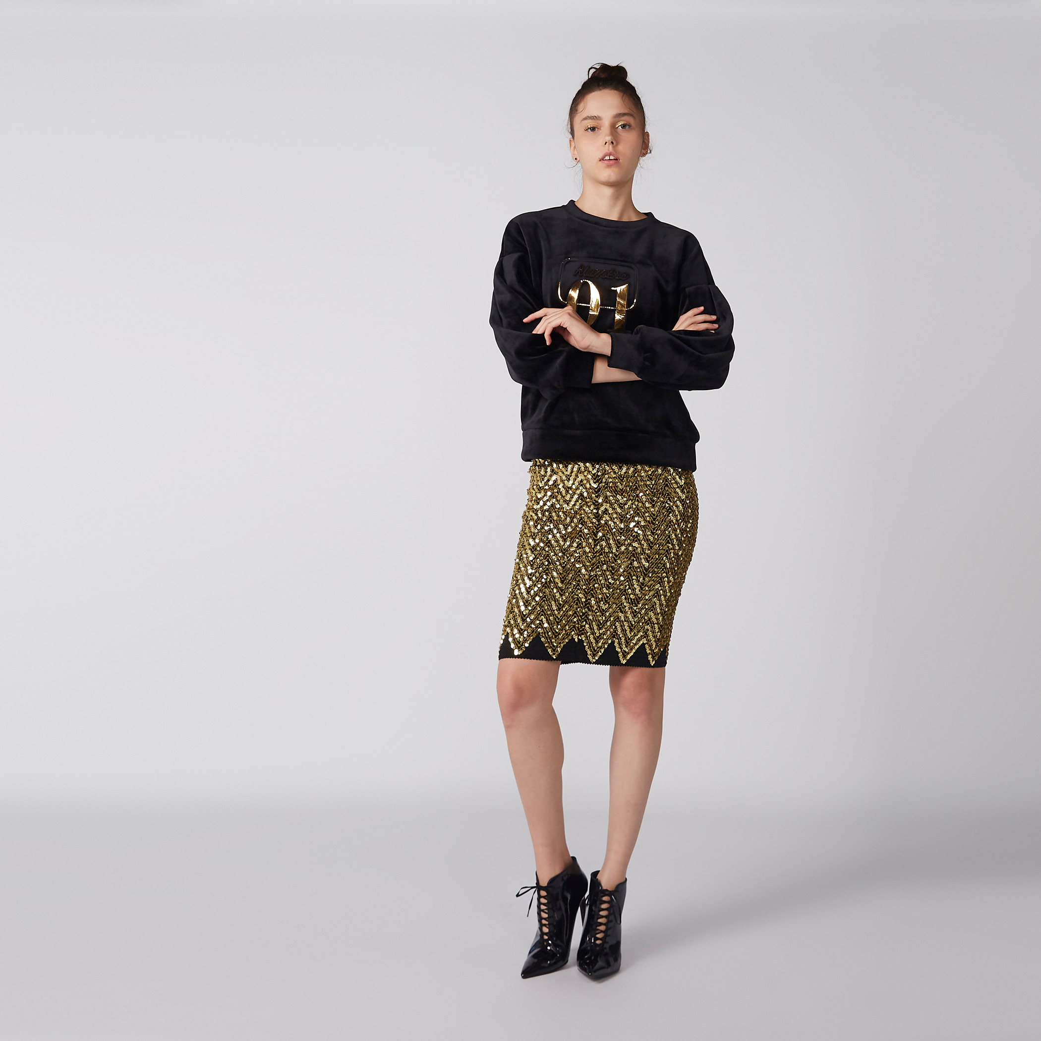 تنورة بودي كون ميدي بتفاصيل ترتر-women-clothing-bottoms-skirts-image-3