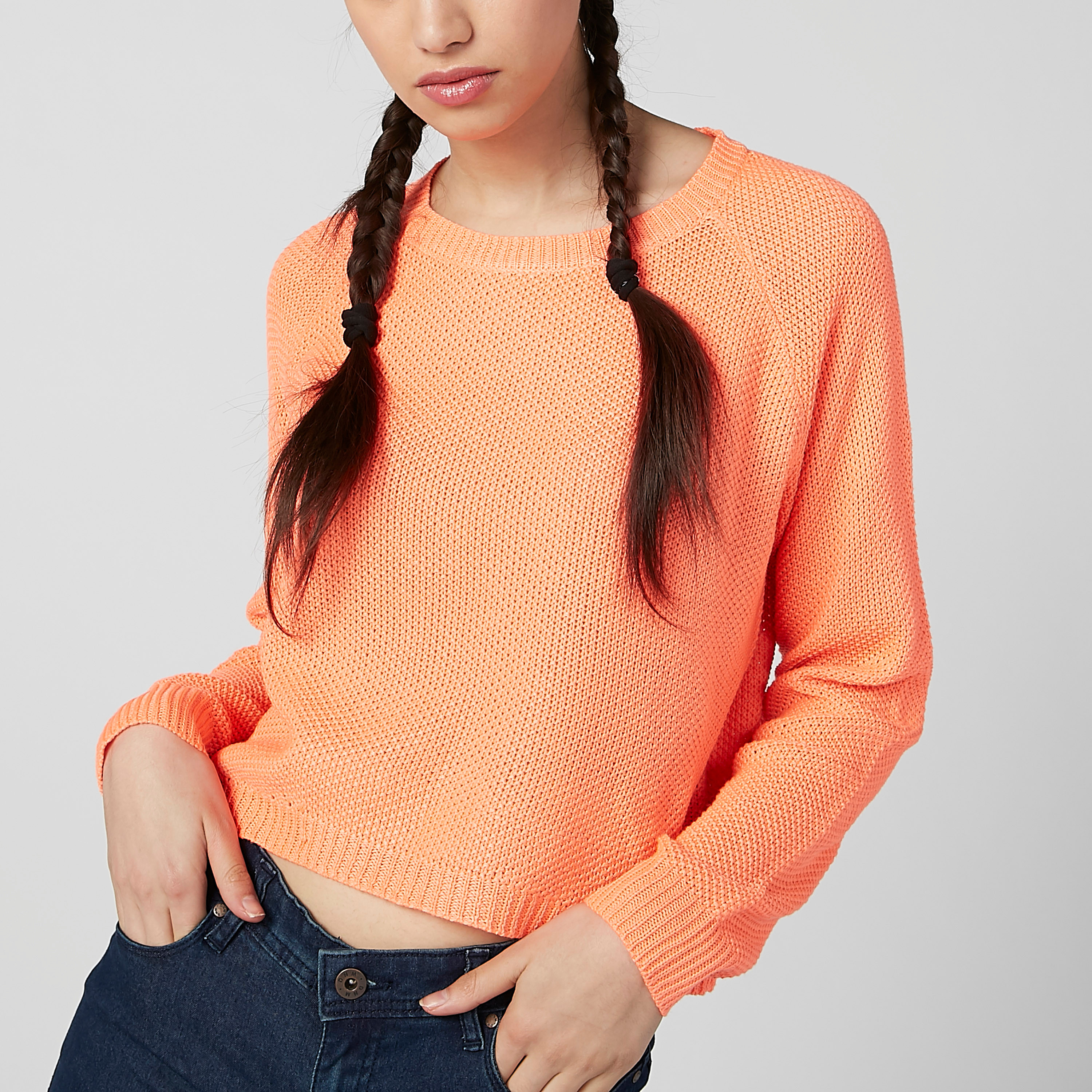 جامبر بارز الملمس بأكمام مغايرة وياقة مستديرة-women-clothing-cardigansandjumpers-jumpers-image-3
