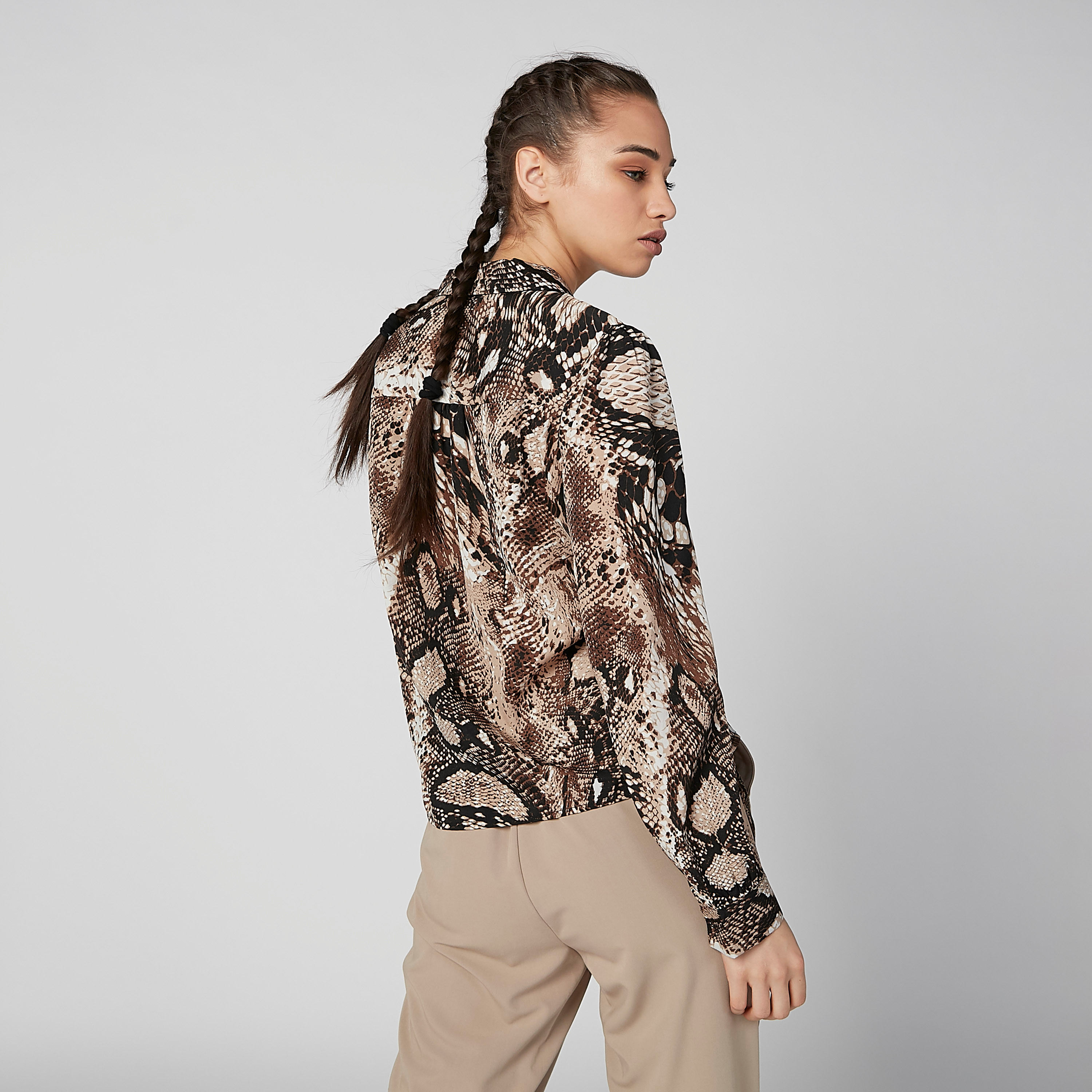 Animal Printed Shirt with Long Sleeves and Notched Lapel-women-clothing-shirtsandblouses-shirts-image-3