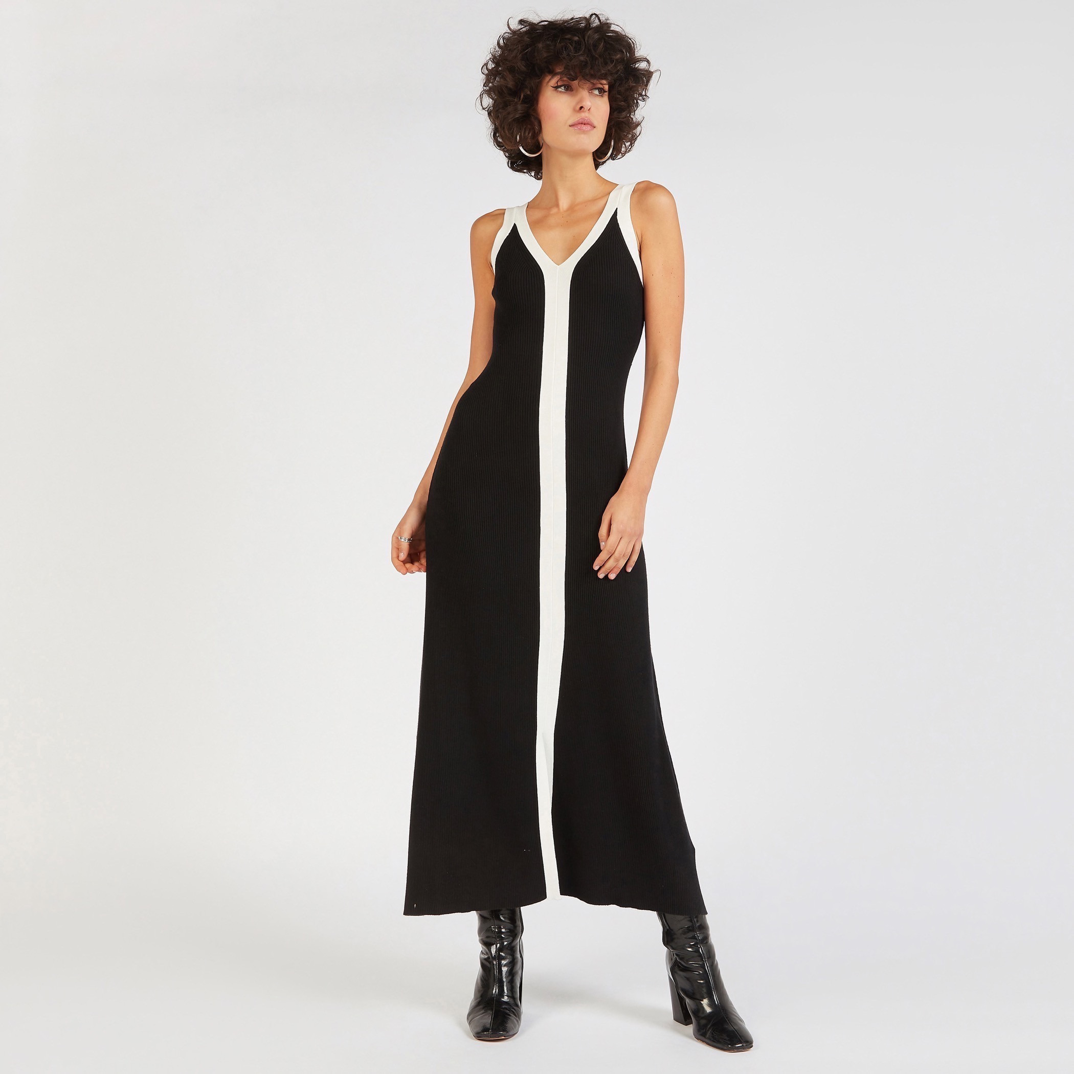 فستان طويل واسع دون أكمام بارز الملمس بياقة v من تو إكستريمز-women-clothing-dresses-image-1