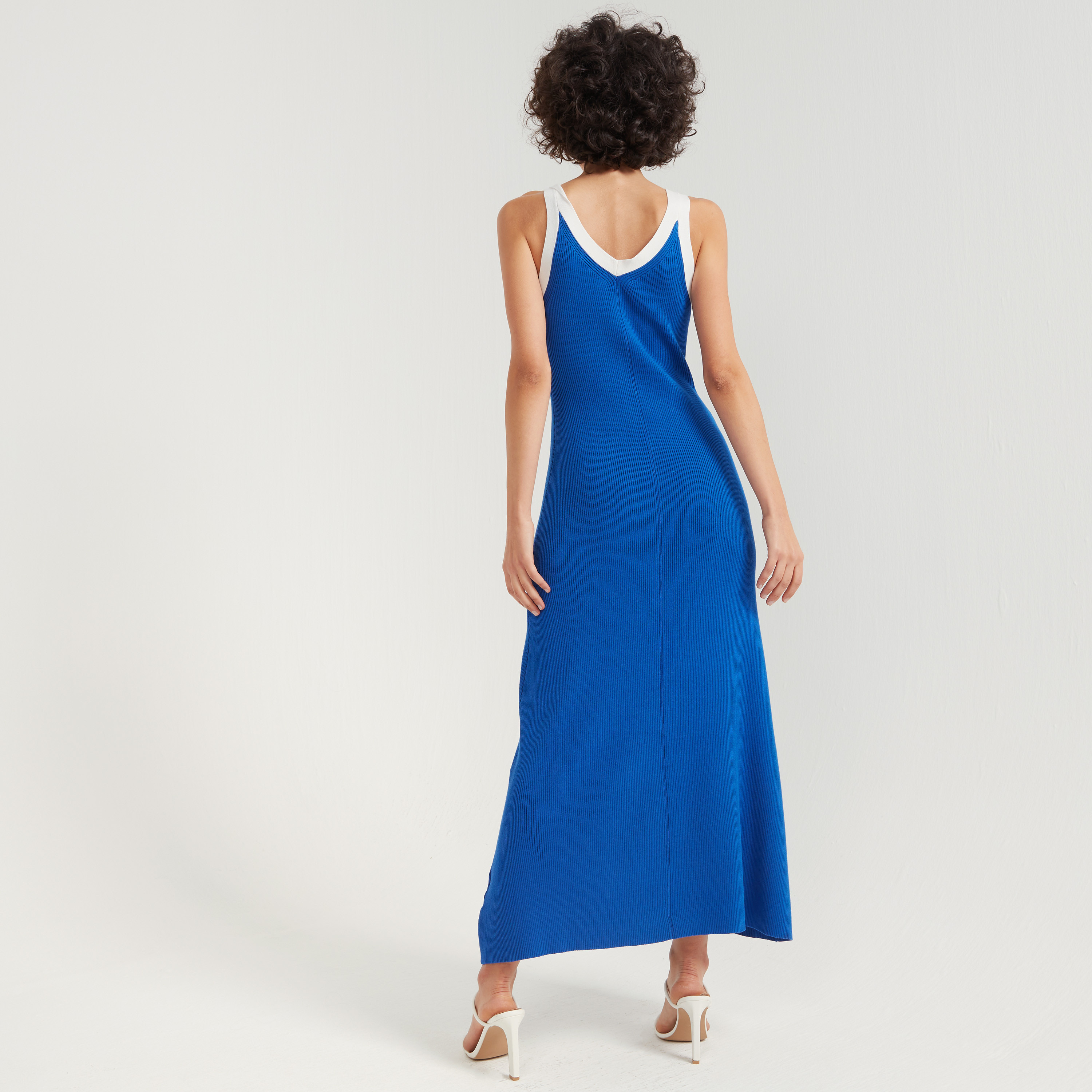 فستان طويل واسع دون أكمام بارز الملمس بياقة v من تو إكستريمز-women-clothing-dresses-image-8
