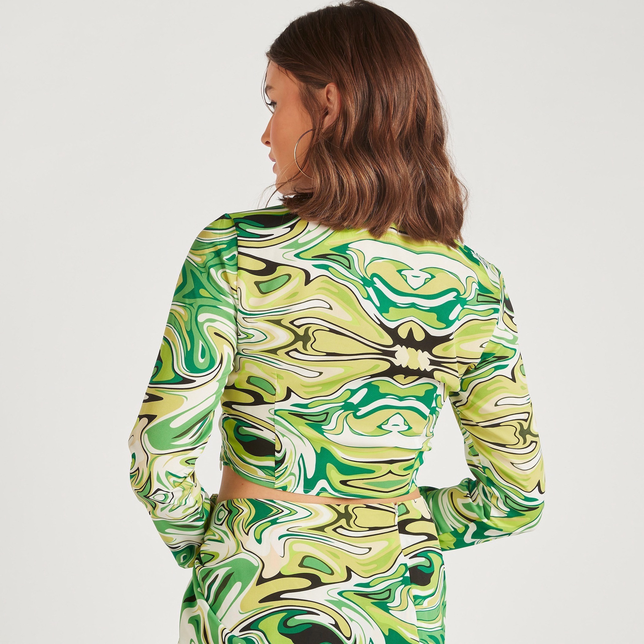 بلوزة قصيرة بأكمام طويلة وطبعات وأربطة من توإكستريمز-women-clothing-shirtsandblouses-blouses-image-9