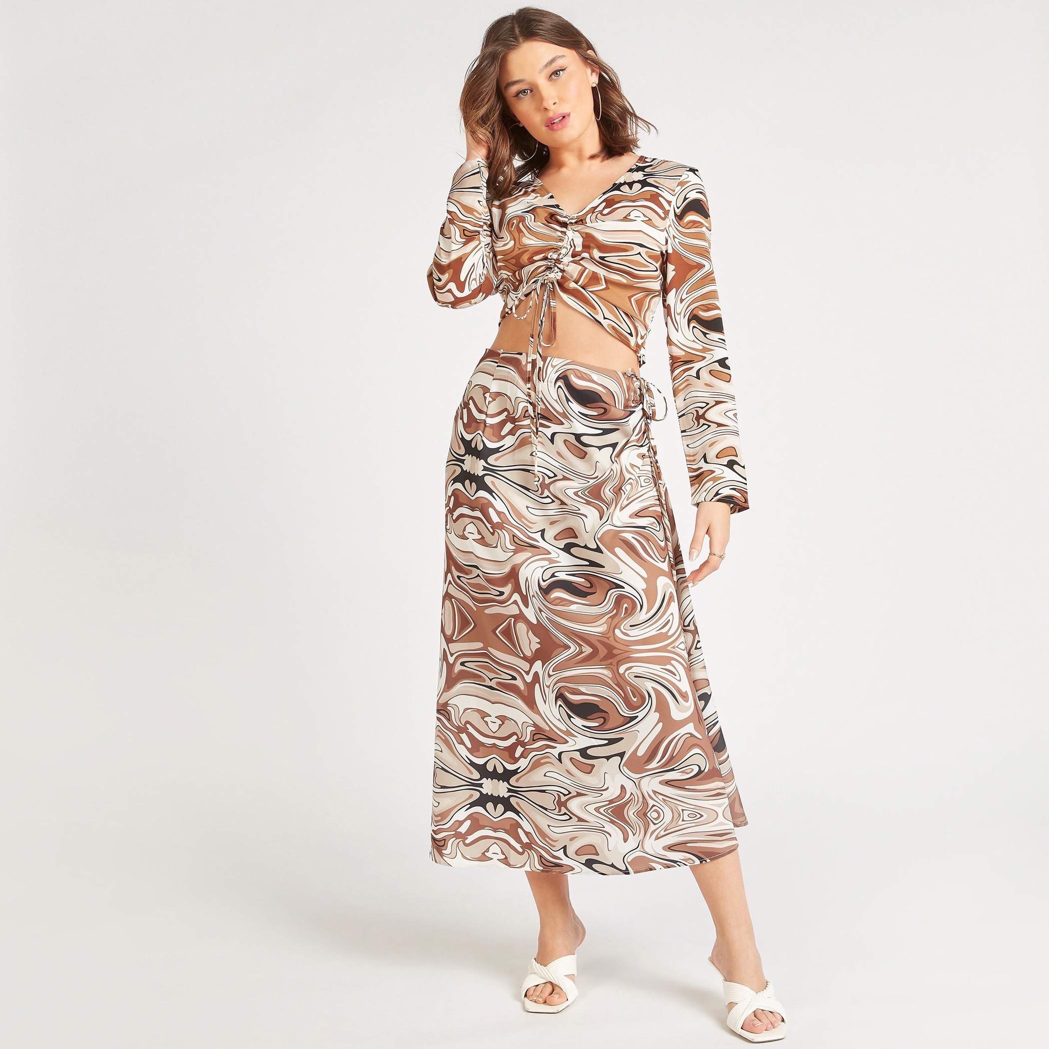بلوزة قصيرة بأكمام طويلة وطبعات وأربطة من توإكستريمز-women-clothing-shirtsandblouses-blouses-image-2