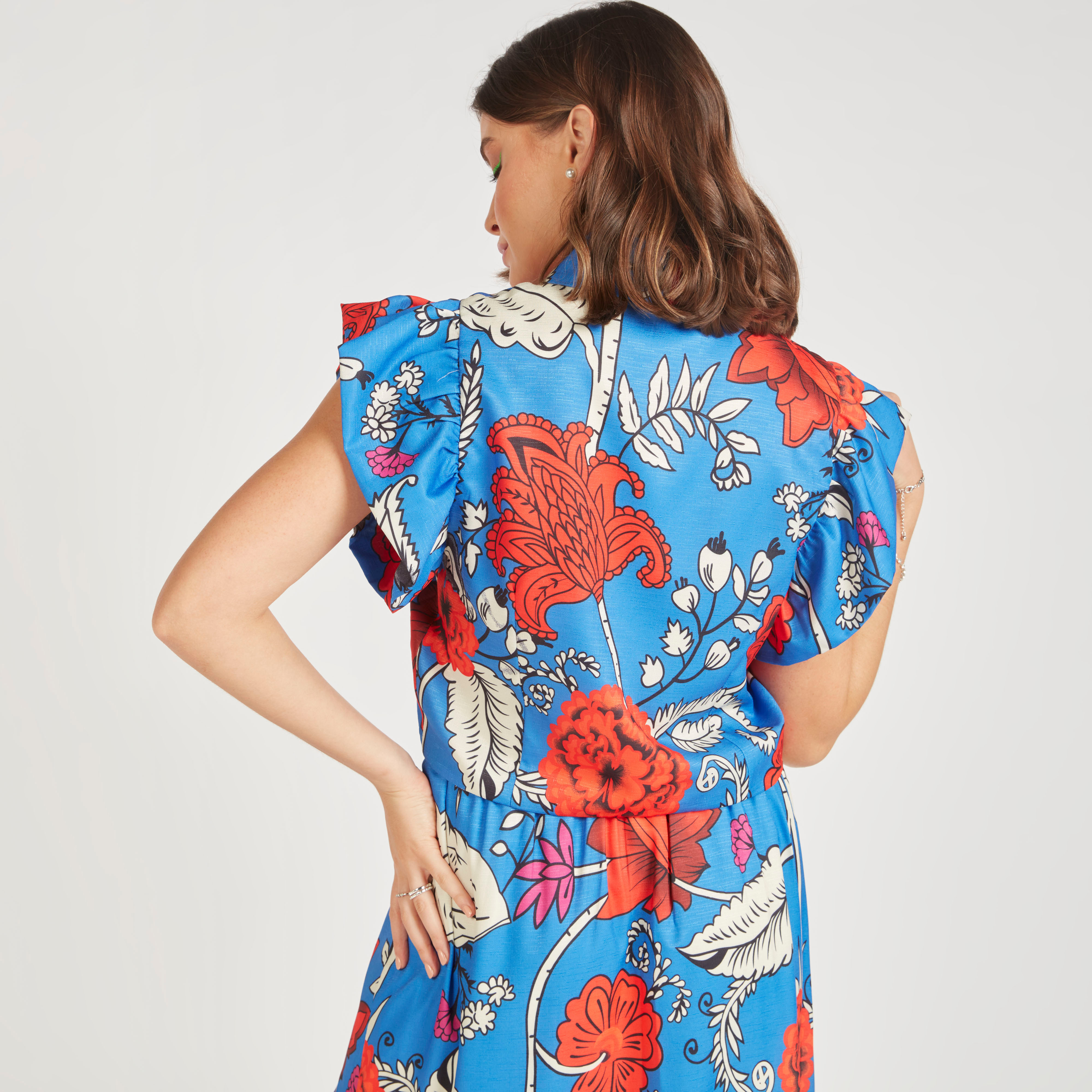 قميص بأكمام كشكش قصيرة وطبعات زهرية-women-clothing-shirtsandblouses-shirts-image-4