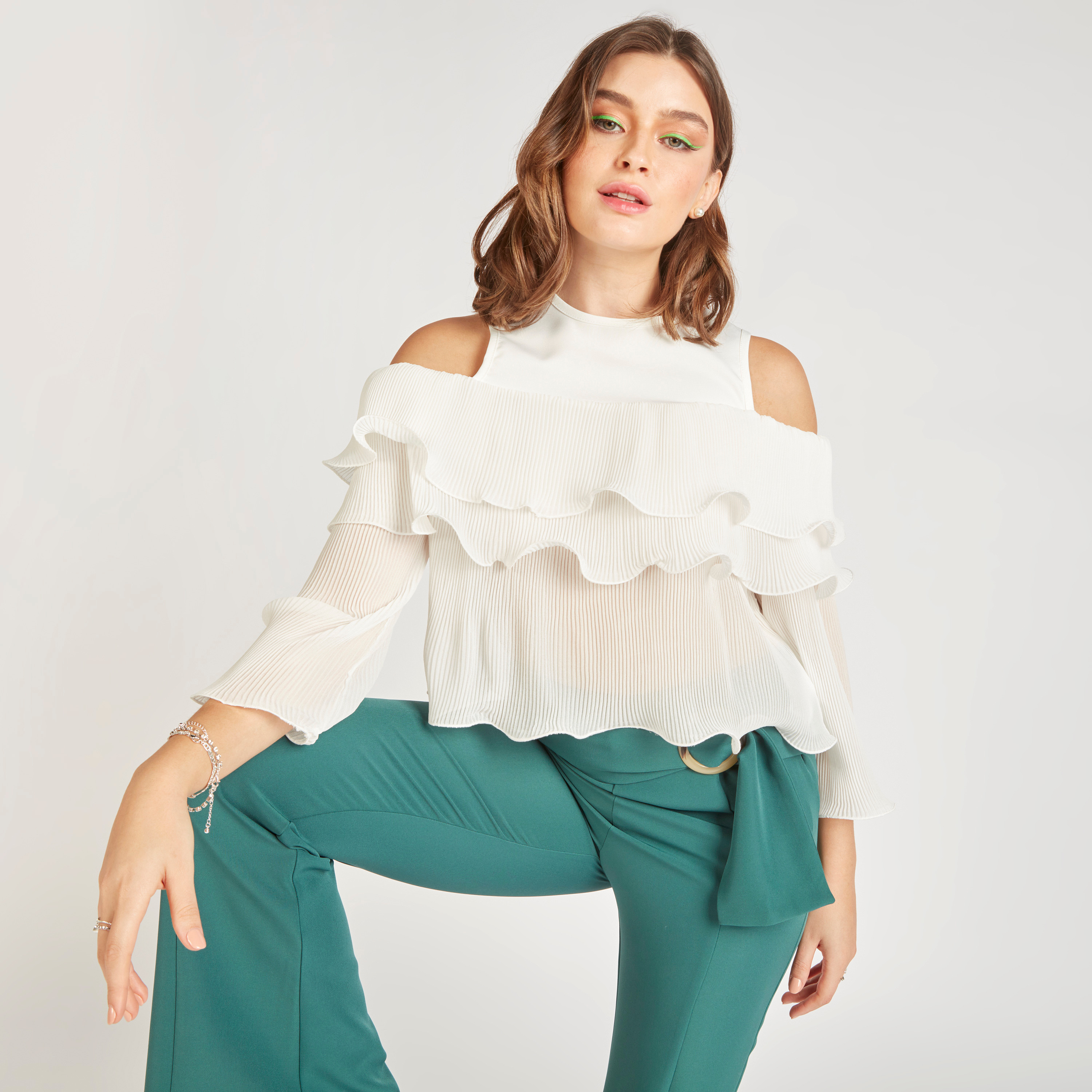 بلوزة مكشوفة الأكتاف بكشكش من توإكستريمز-women-clothing-shirtsandblouses-blouses-image-1