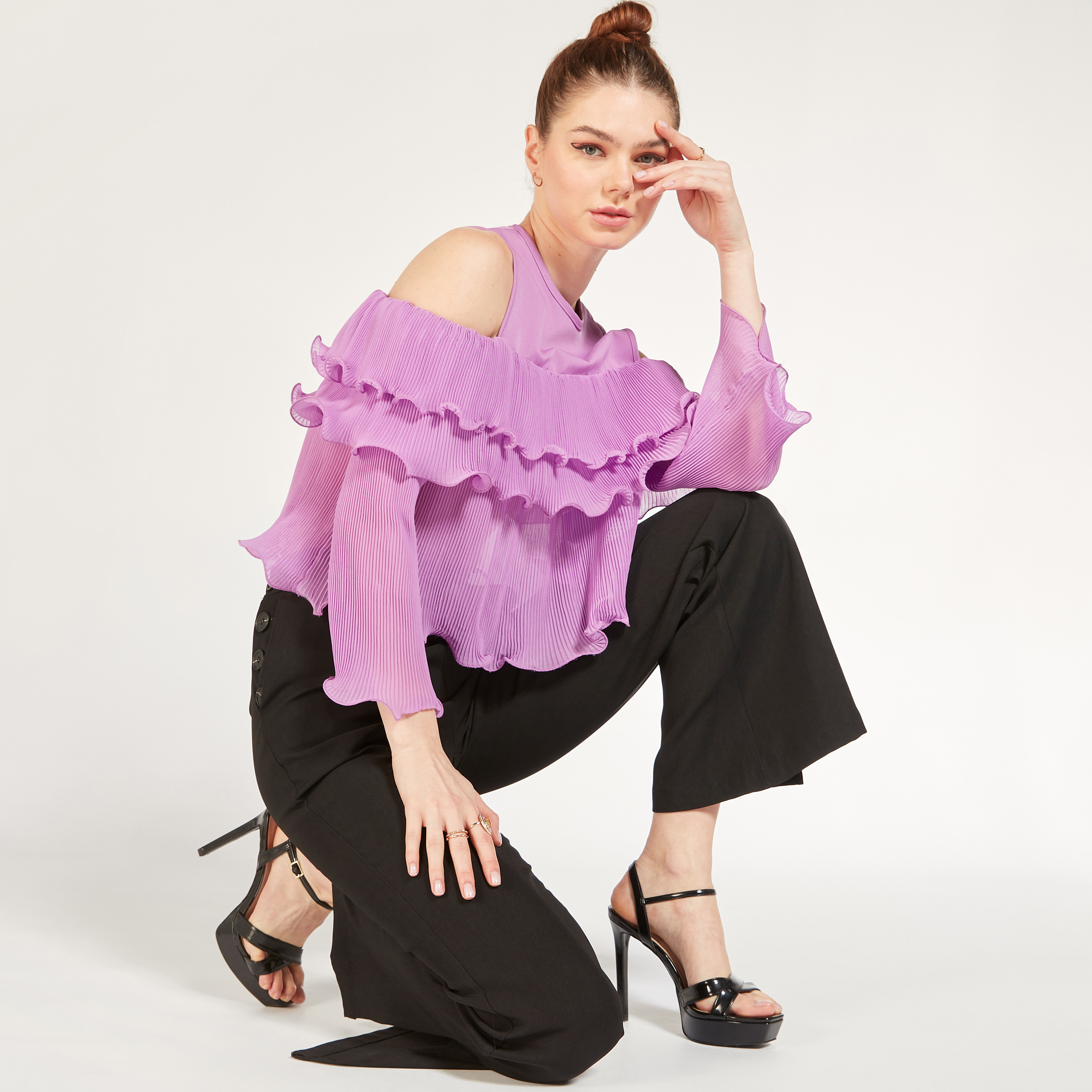بلوزة مكشوفة الأكتاف بكشكش من توإكستريمز-women-clothing-shirtsandblouses-blouses-image-10