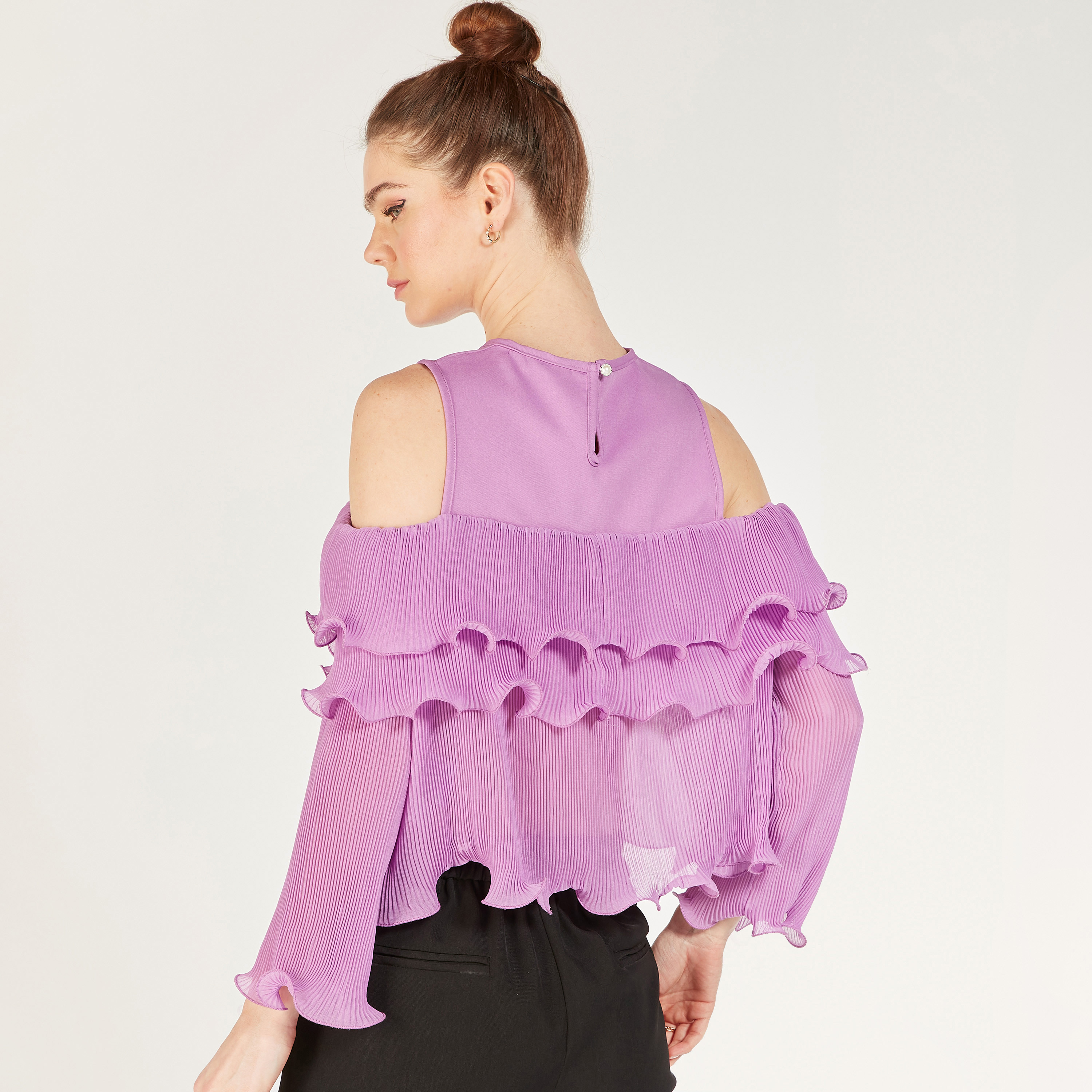 بلوزة مكشوفة الأكتاف بكشكش من توإكستريمز-women-clothing-shirtsandblouses-blouses-image-12