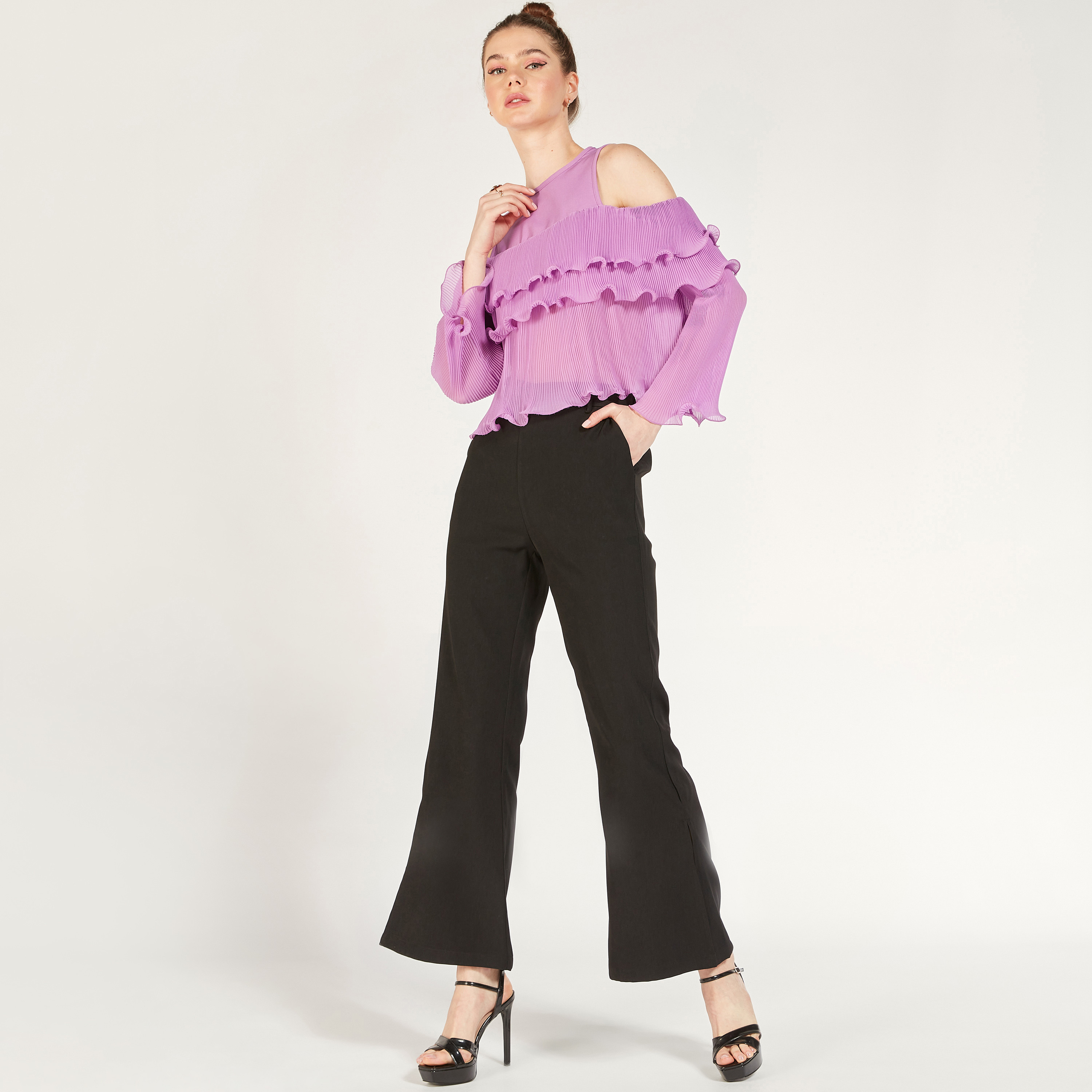بلوزة مكشوفة الأكتاف بكشكش من توإكستريمز-women-clothing-shirtsandblouses-blouses-image-13