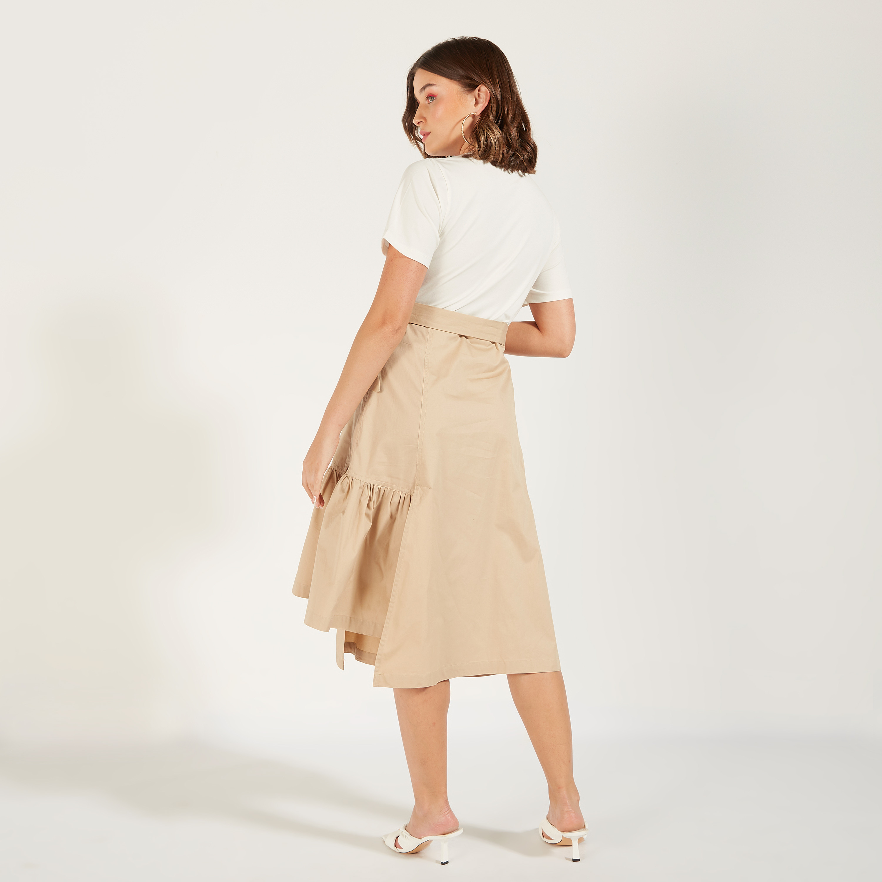 فستان سادة بأطراف غير مستوية وأربطة وكسّرات-women-clothing-dresses-image-9
