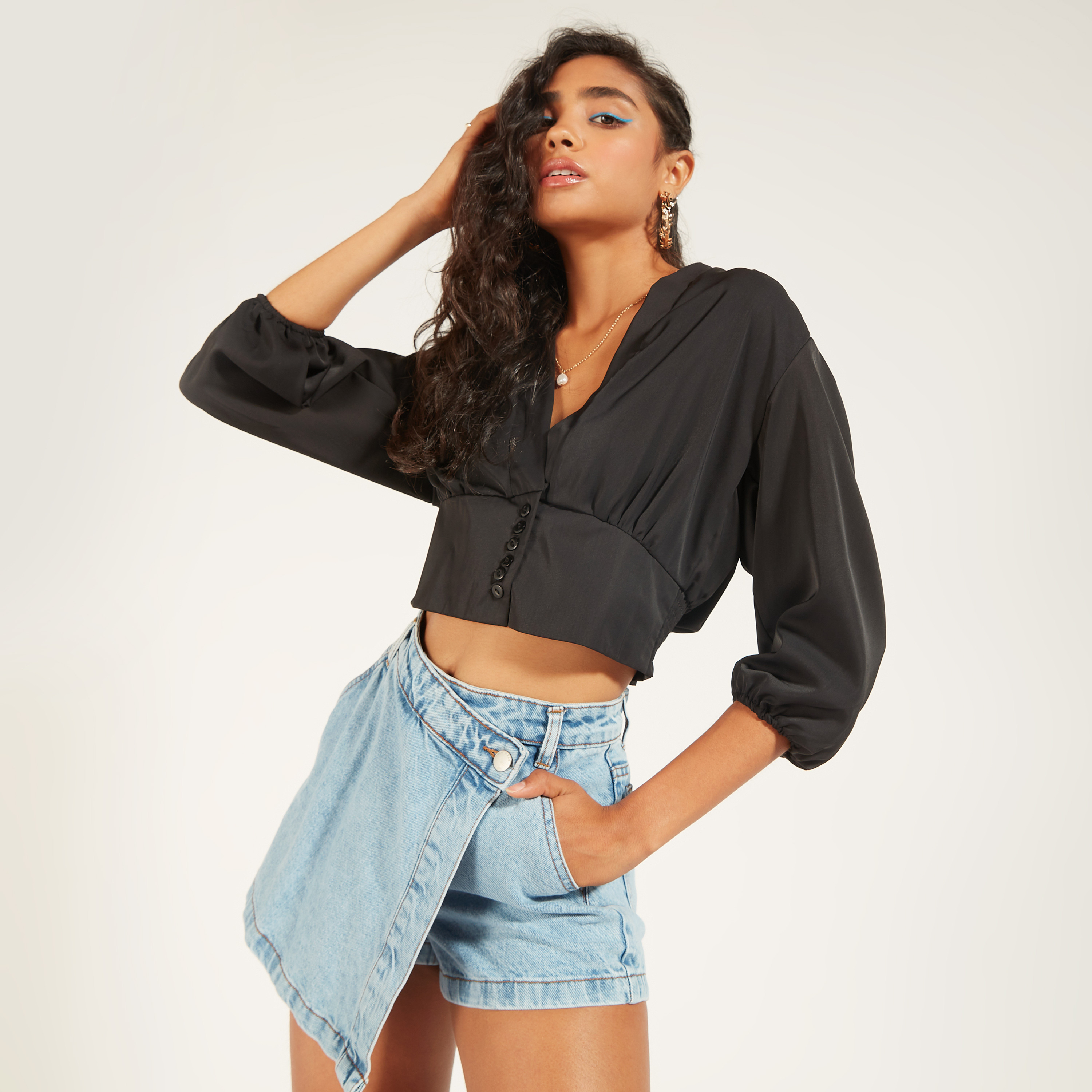 بلوزة سادة بياقة v وأكمام 3/4 وزر إغلاق توإكستريمز-women-clothing-shirtsandblouses-blouses-image-10