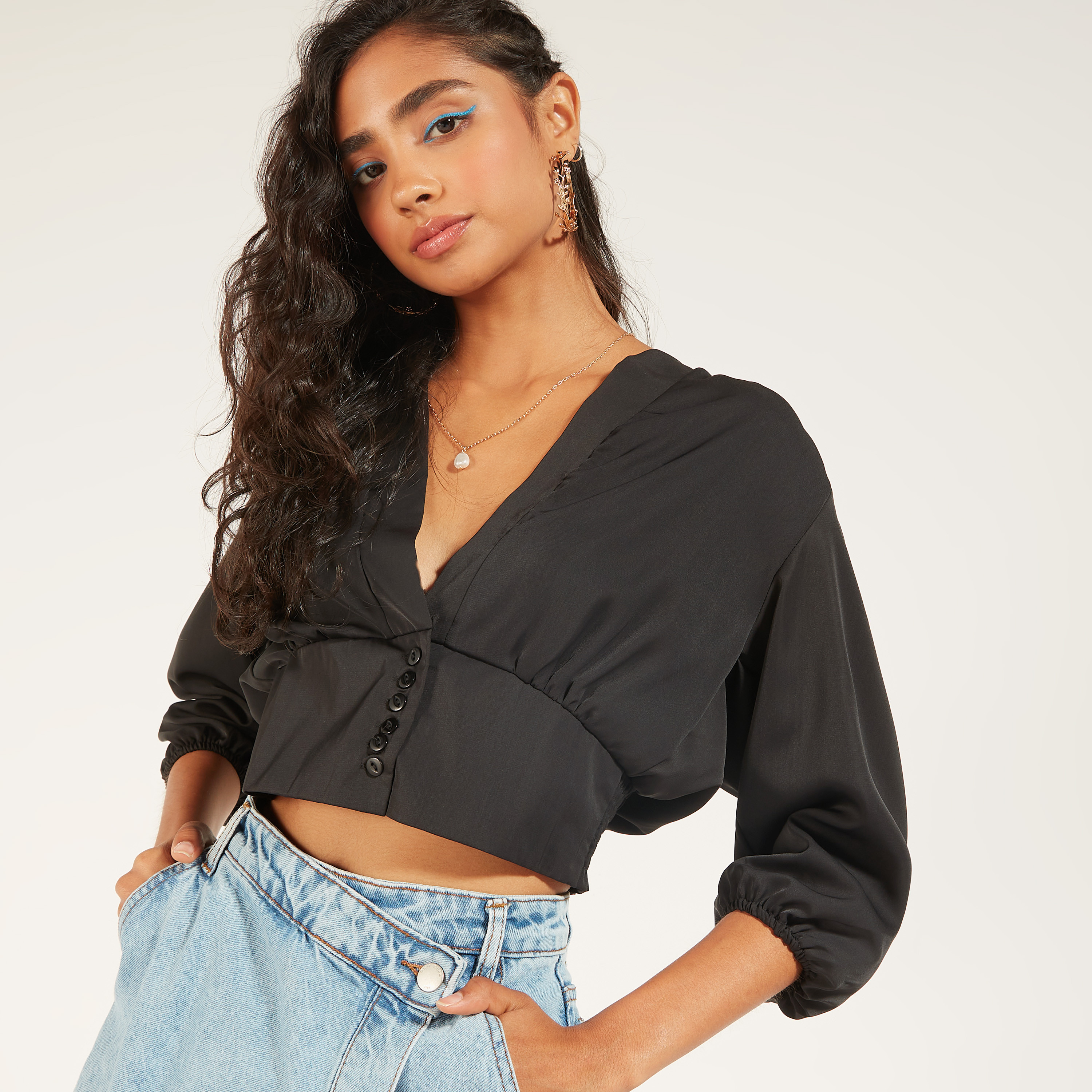 بلوزة سادة بياقة v وأكمام 3/4 وزر إغلاق توإكستريمز-women-clothing-shirtsandblouses-blouses-image-12
