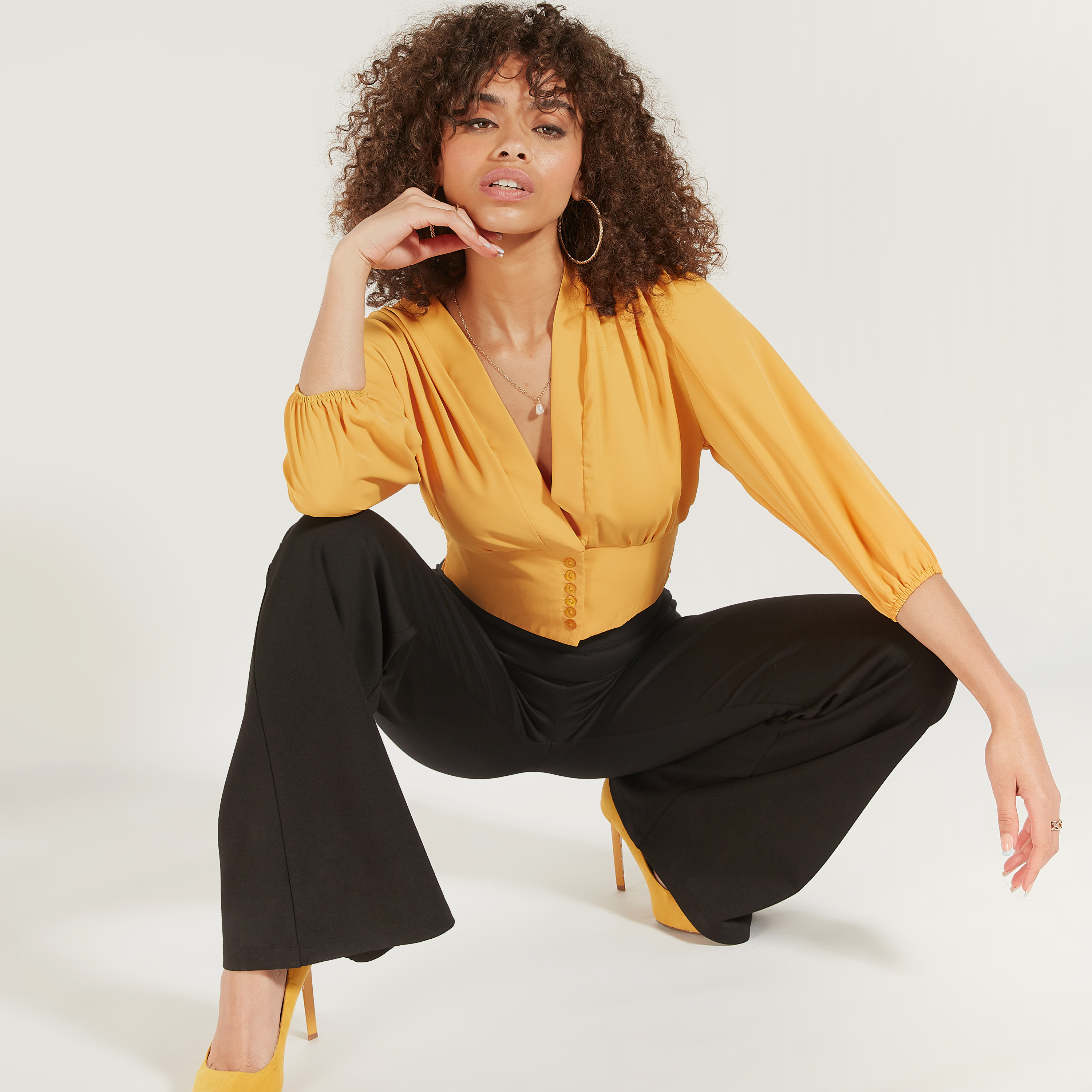 بلوزة سادة بياقة v وأكمام 3/4 وزر إغلاق توإكستريمز-women-clothing-shirtsandblouses-blouses-image-14