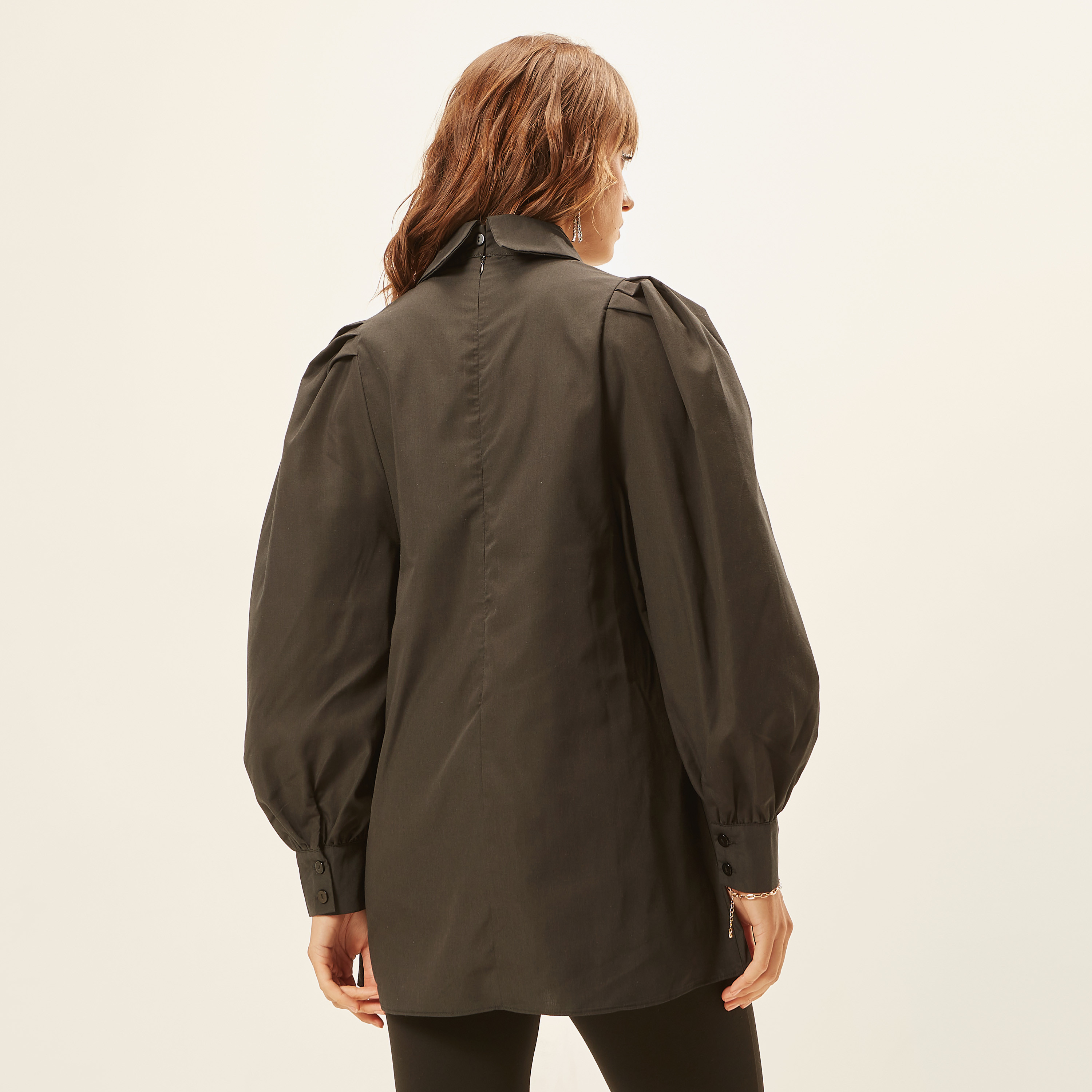 قميص سادة بياقة واسعة وتزيينات من توإكستريمز-women-clothing-shirtsandblouses-shirts-image-9