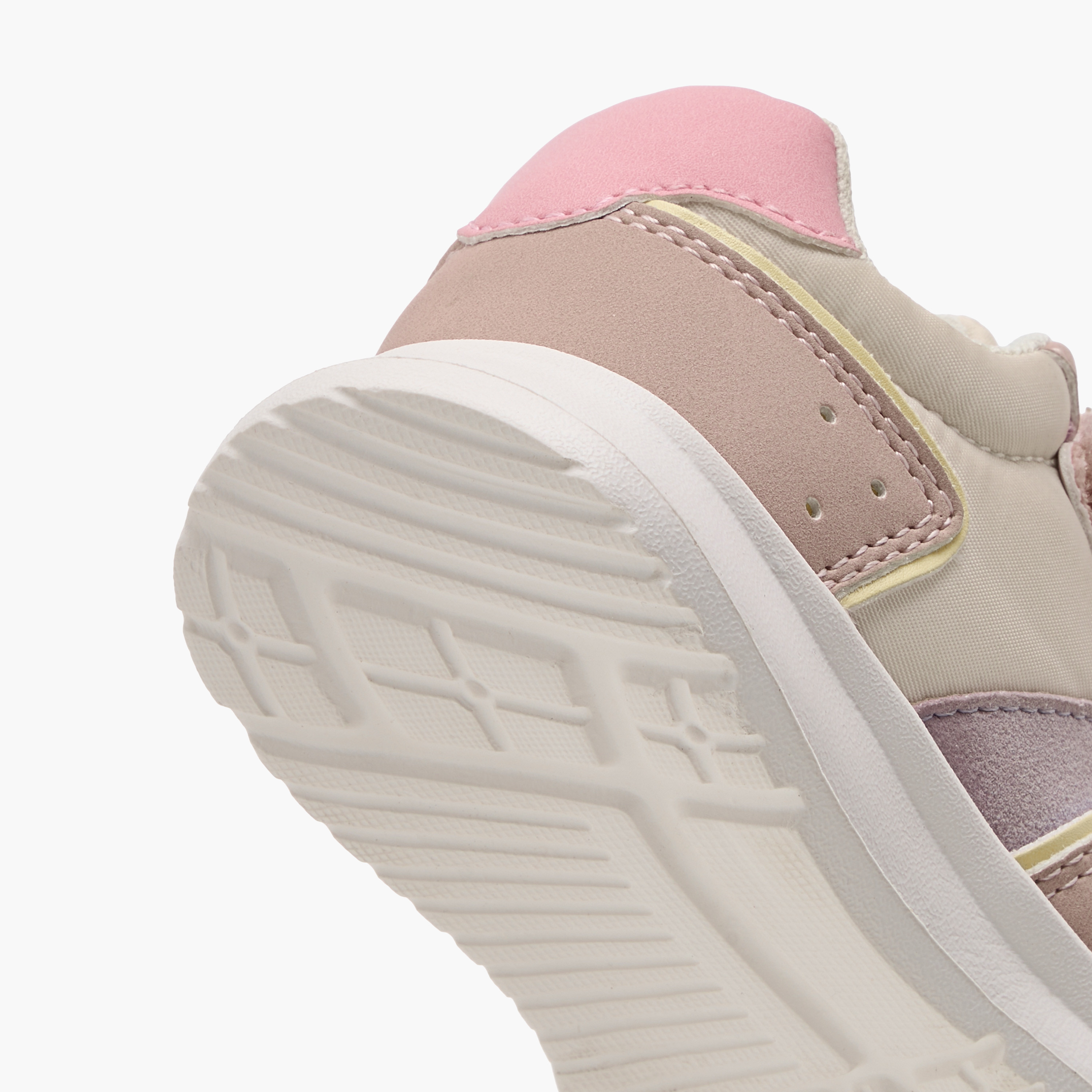 حذاء سنيكرز بقوالب ملونة وشريط إغلاق لاصق من بيرفيت-girls-shoes-sneakers-image-5
