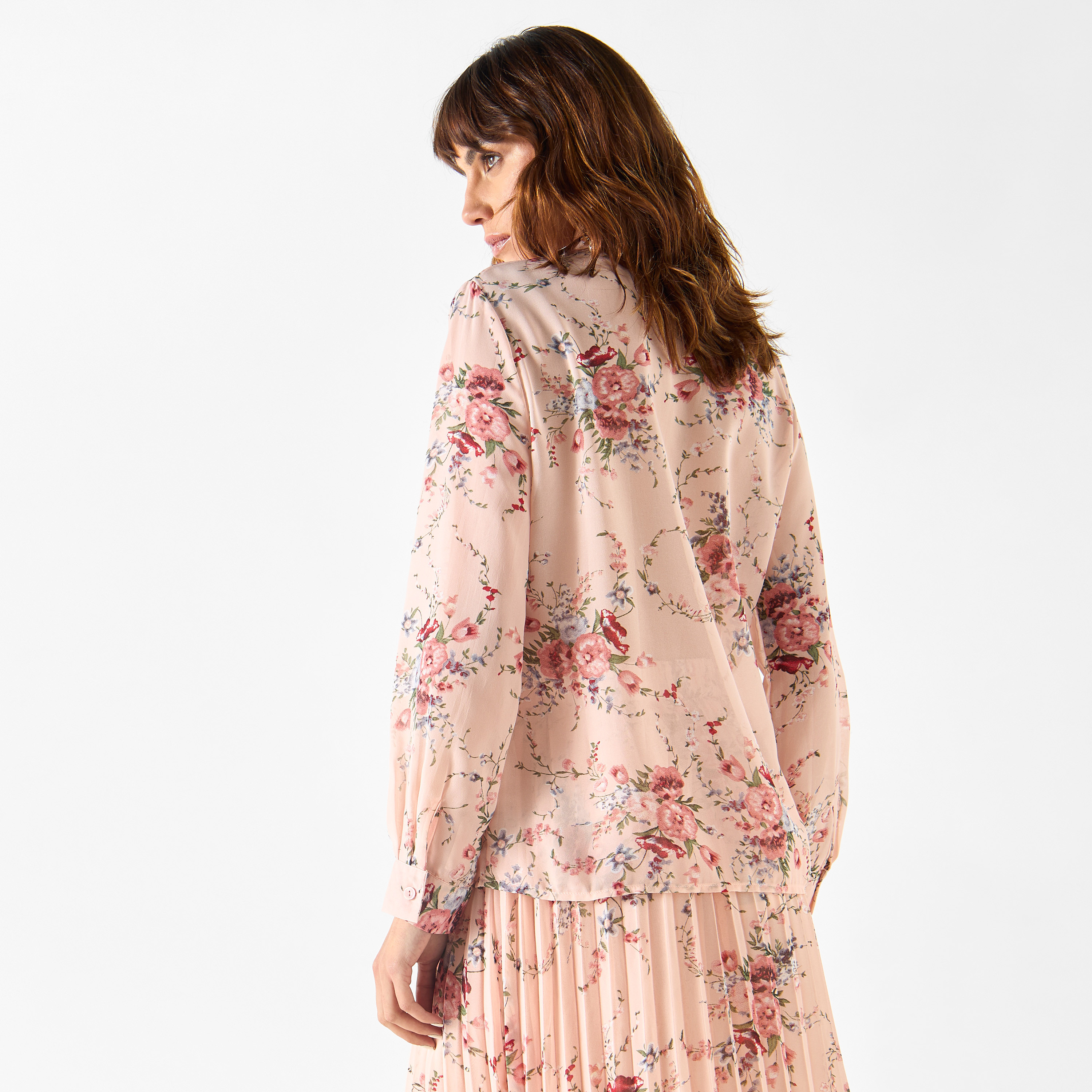 بلوزة بأكمام طويلة وفيونكة وطبعات زهرية تو إكستريمز-women-clothing-shirtsandblouses-blouses-image-9
