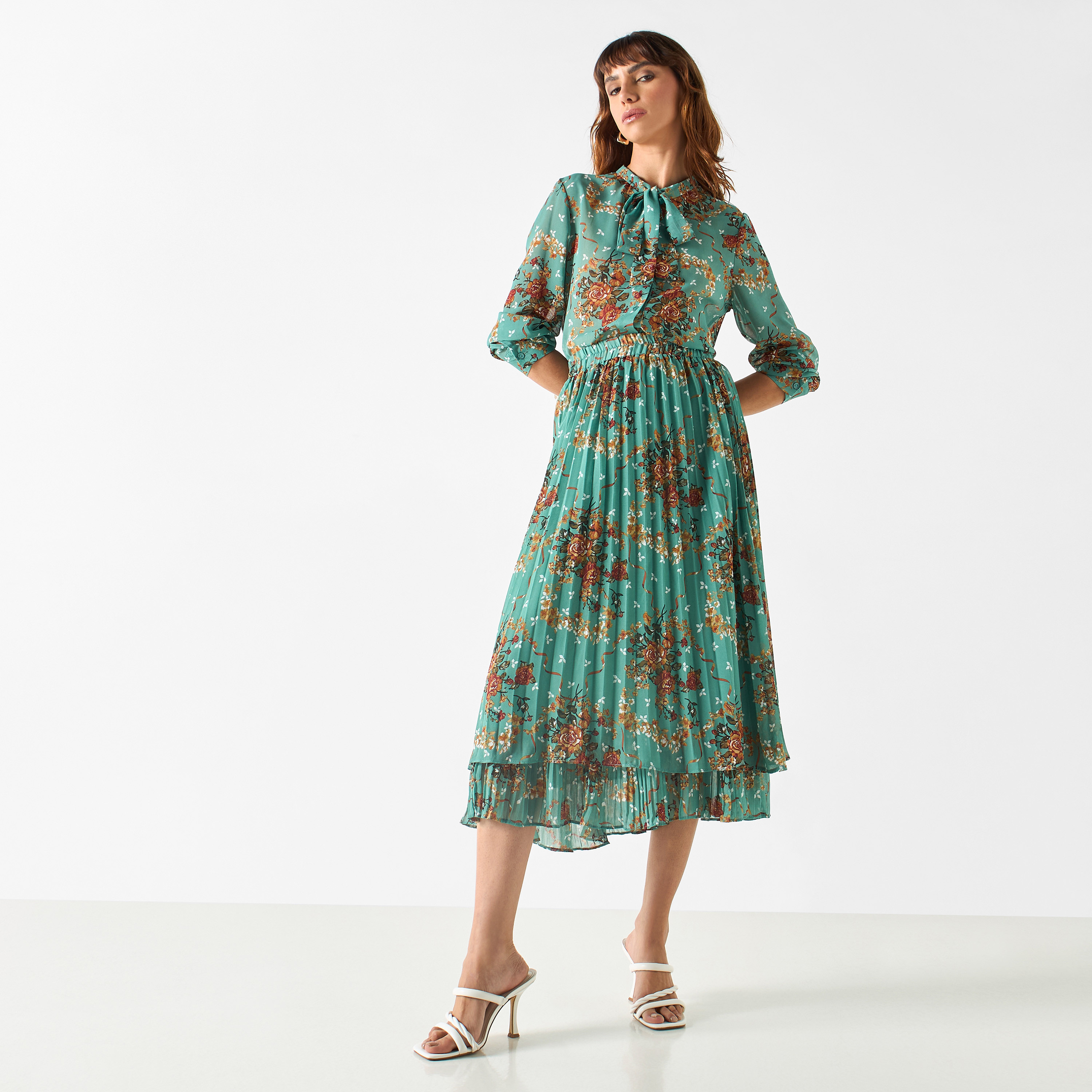 بلوزة بأكمام طويلة وفيونكة وطبعات زهرية تو إكستريمز-women-clothing-shirtsandblouses-blouses-image-13