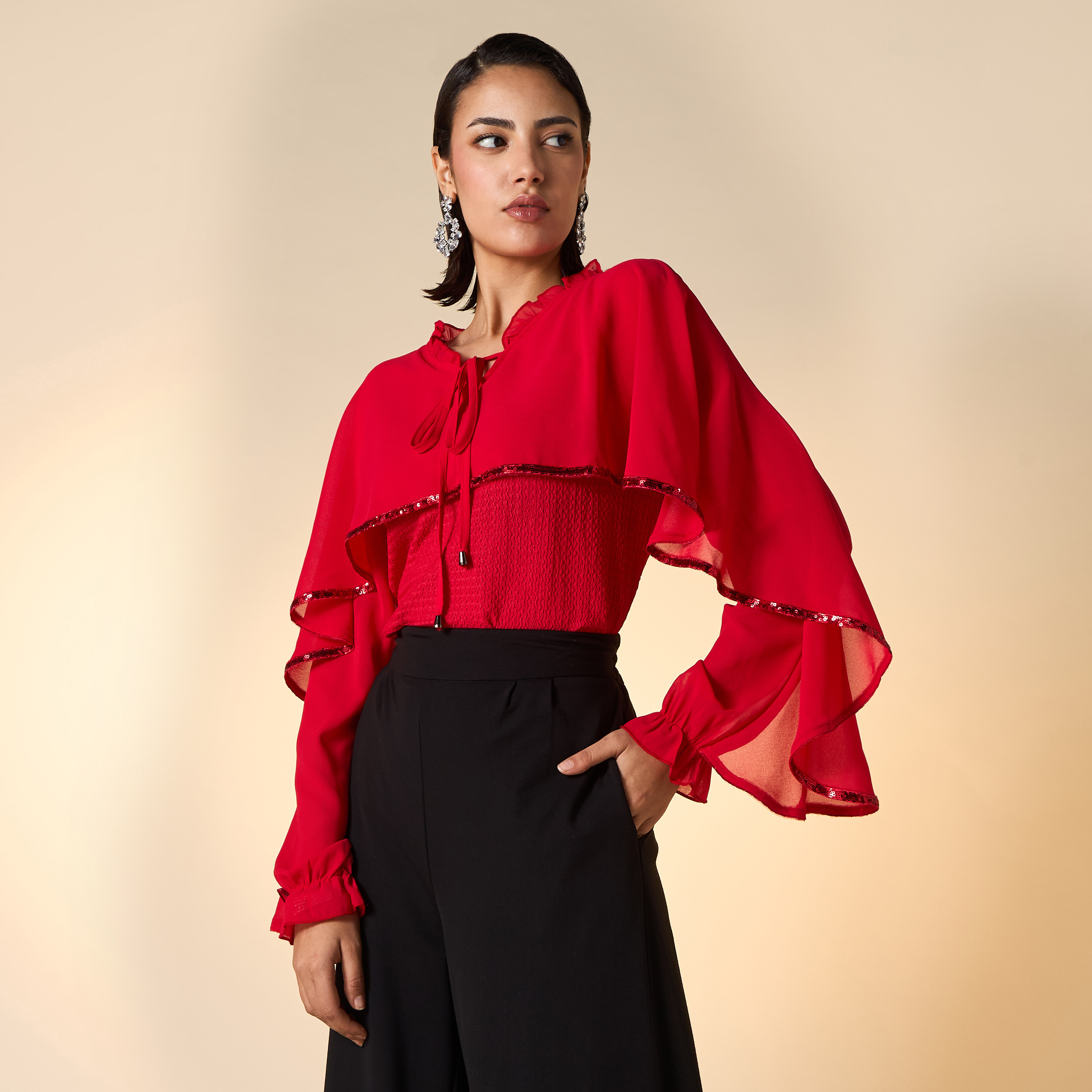 بلوزة فضفاضة بارزة الملمس بأكمام طويلة وتفاصيل رباط من تو إكستريمز-women-clothing-shirtsandblouses-blouses-image-10
