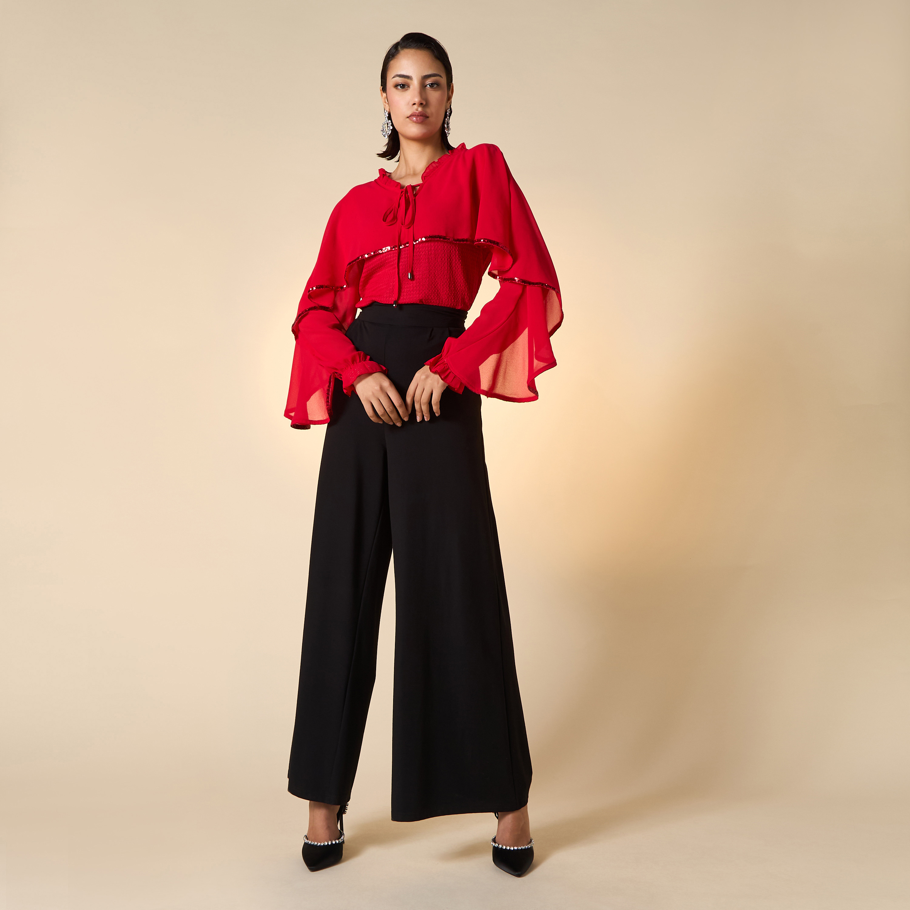 بلوزة فضفاضة بارزة الملمس بأكمام طويلة وتفاصيل رباط من تو إكستريمز-women-clothing-shirtsandblouses-blouses-image-11