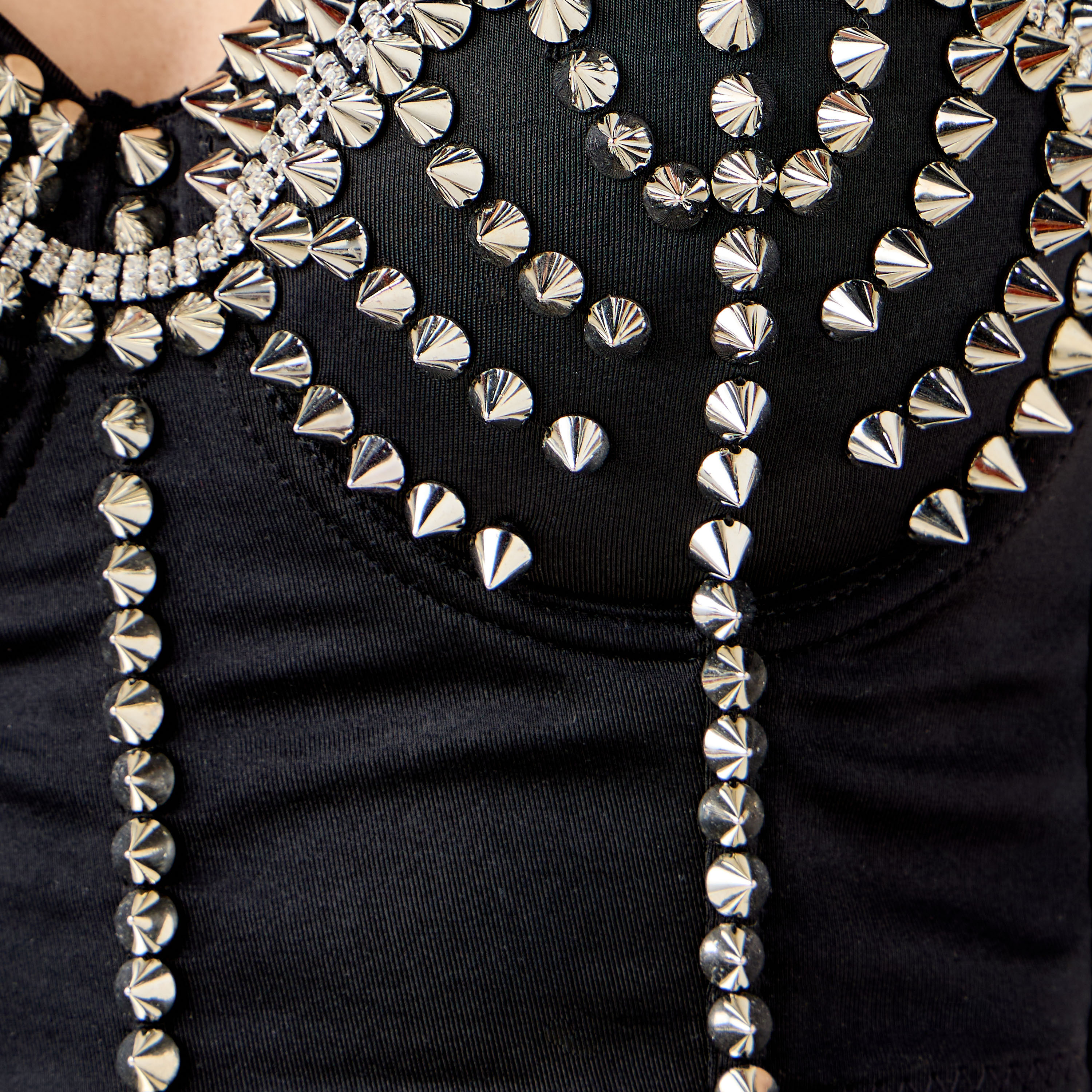 بلوزة قصيرة بحمالات وزينة مرصعة-women-clothing-shirtsandblouses-blouses-image-5
