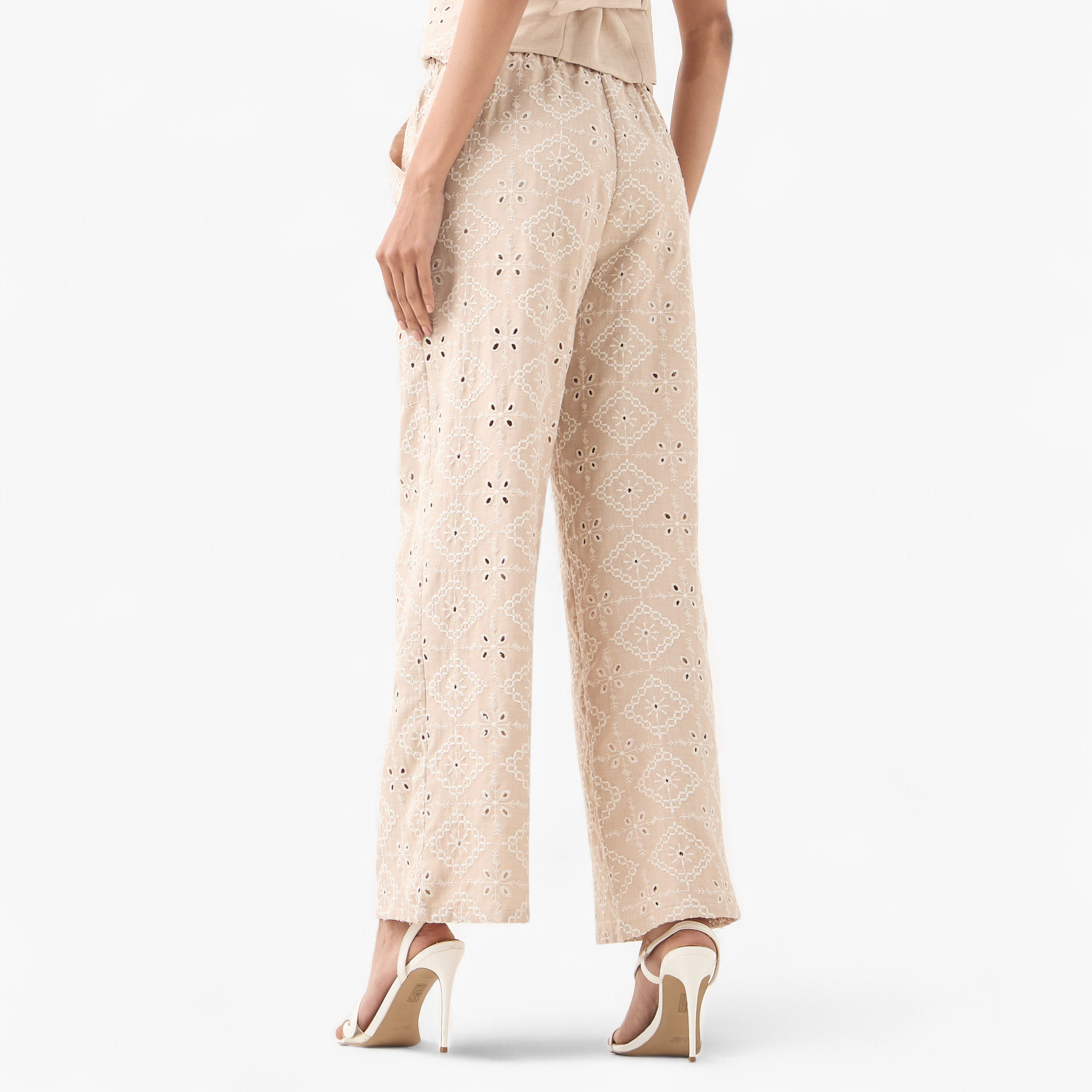 بنطلون شيفلي بخصر مطاطي من تو إكستريمز-women-clothing-trousers-image-3