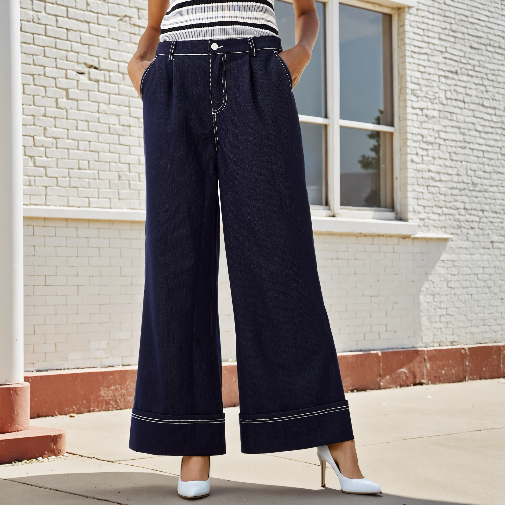 بنطلون بقصة عادية وكسرات من 2إكستريمز-women-clothing-bottoms-trousers-image-1