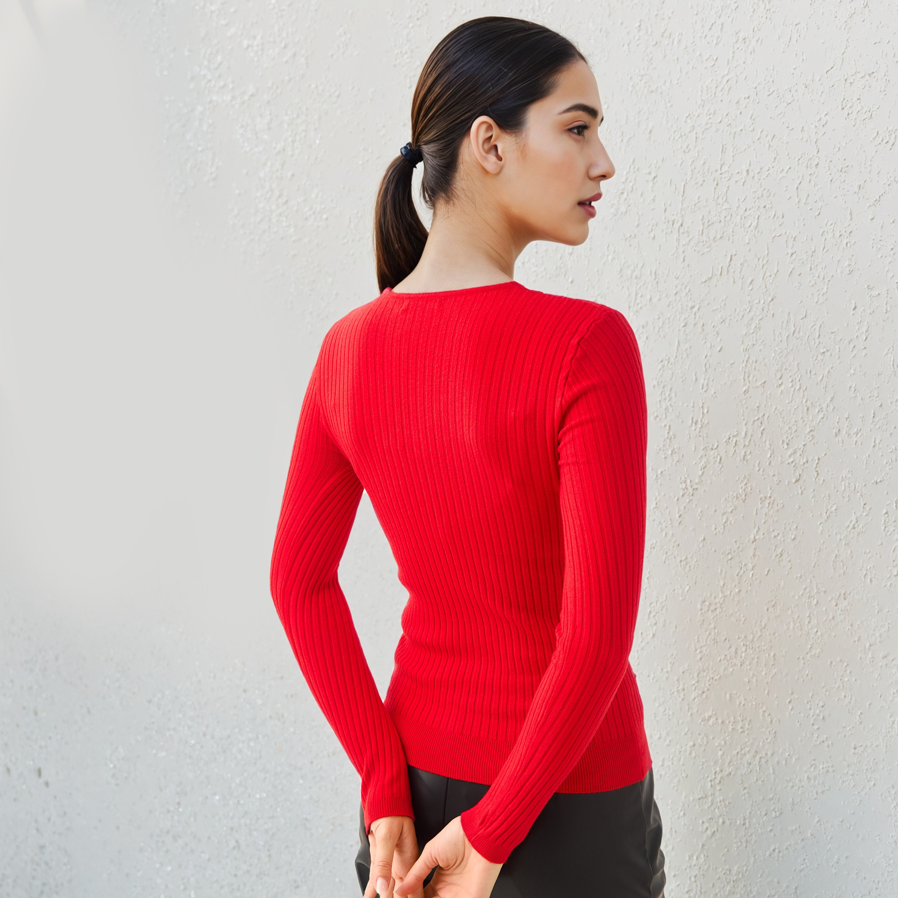 كنزة مضلعة بياقة V من تو إكستريمز-women-winterwear-cardigansandjumpers-jumpers-image-26