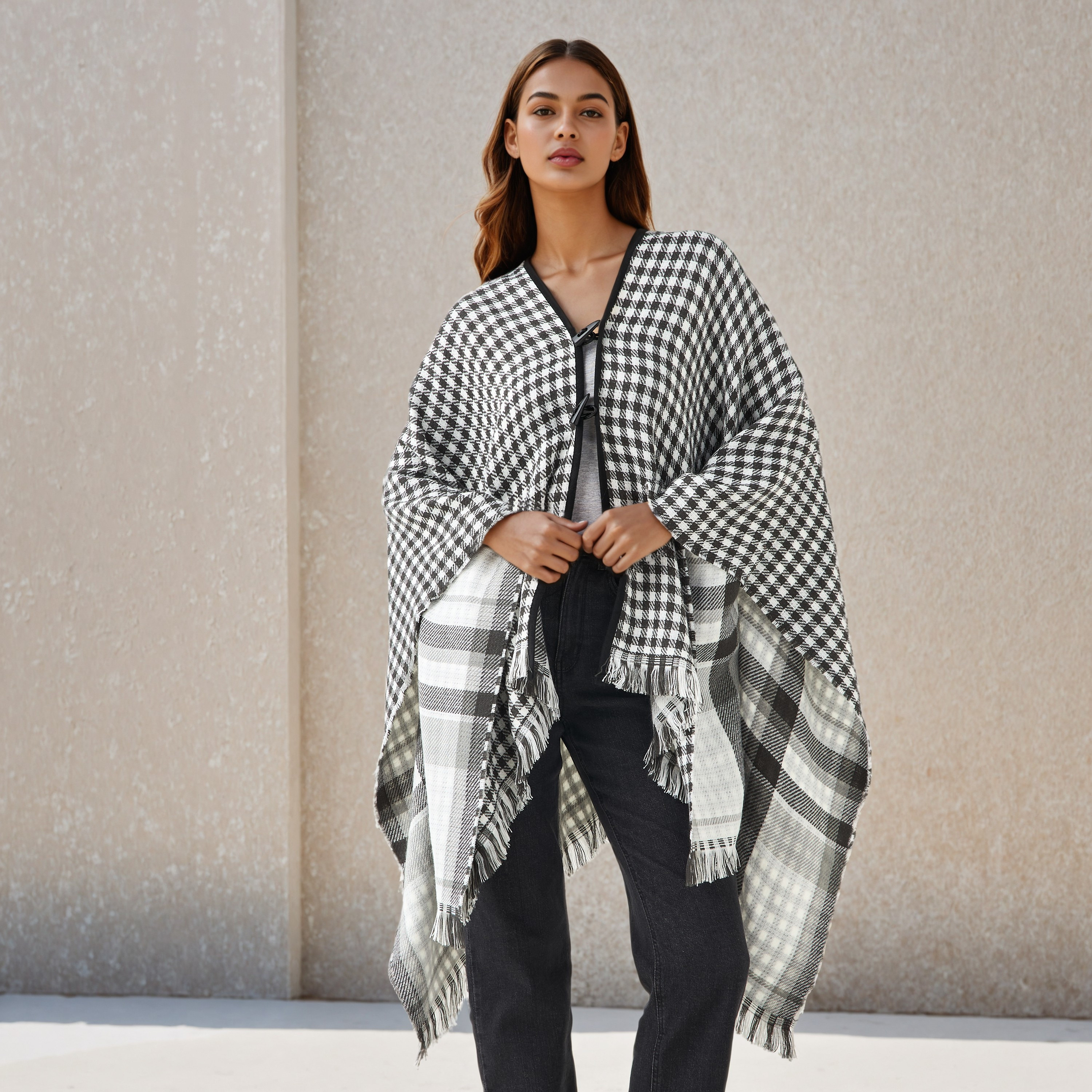 بونشو أكريليك طويل غير متماثل قابل للارتداء على الوجهين من تو إكستريمز-women-winterwear-coatsandjackets-jackets-image-1