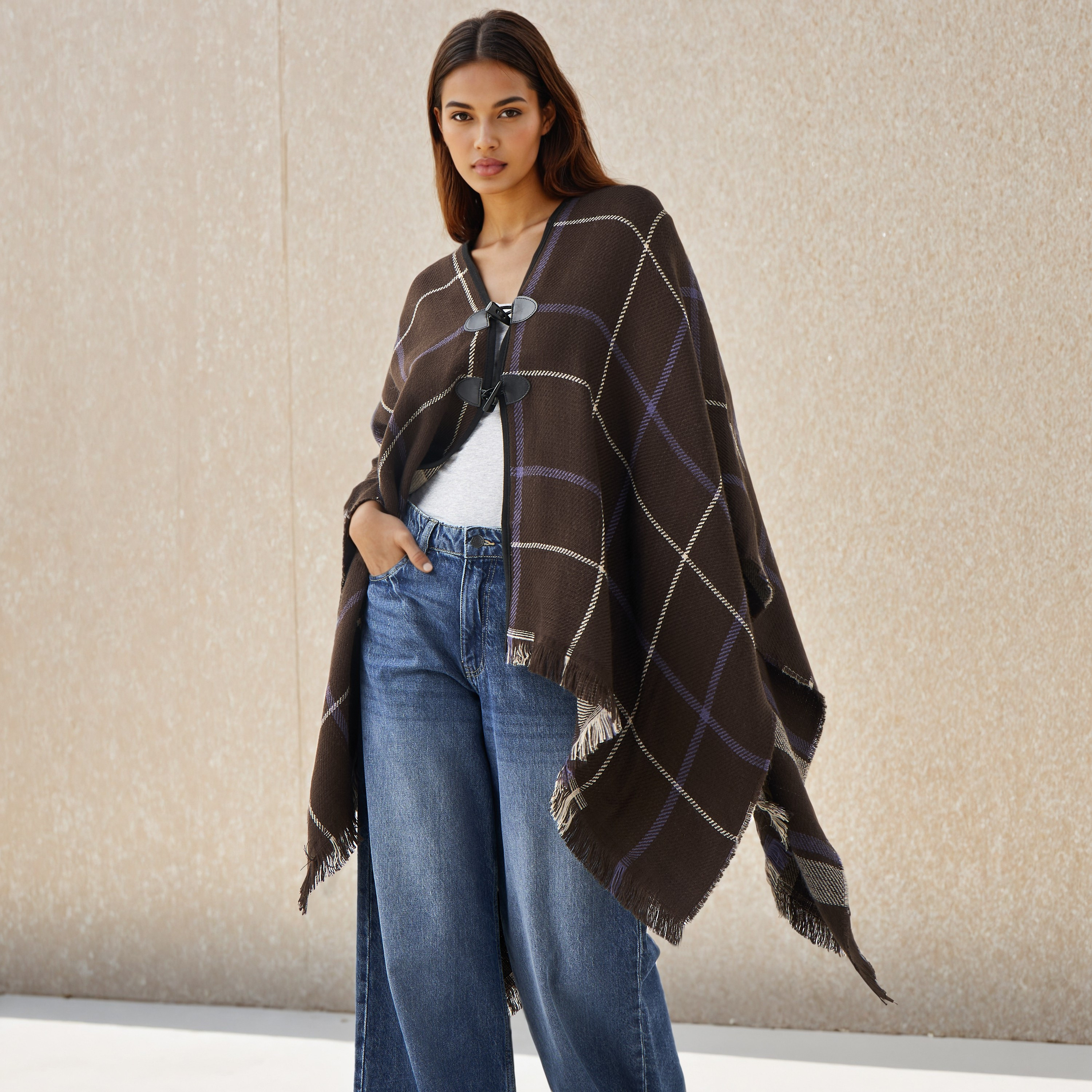 بونشو أكريليك طويل غير متماثل قابل للارتداء على الوجهين من تو إكستريمز-women-winterwear-coatsandjackets-jackets-image-22