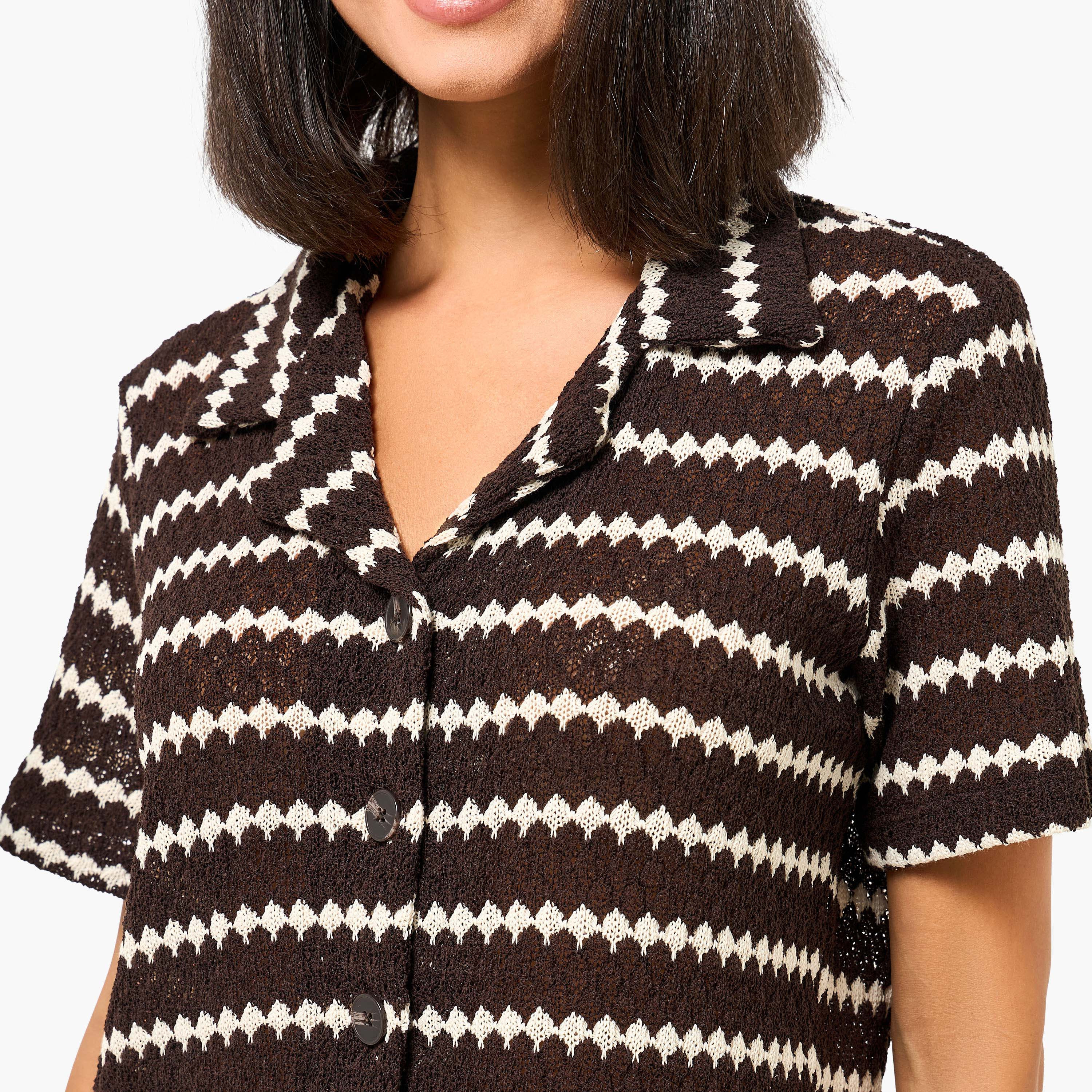 قميص بملمس بارز من 2 إكستريمز-women-clothing-shirtsandblouses-shirts-image-2
