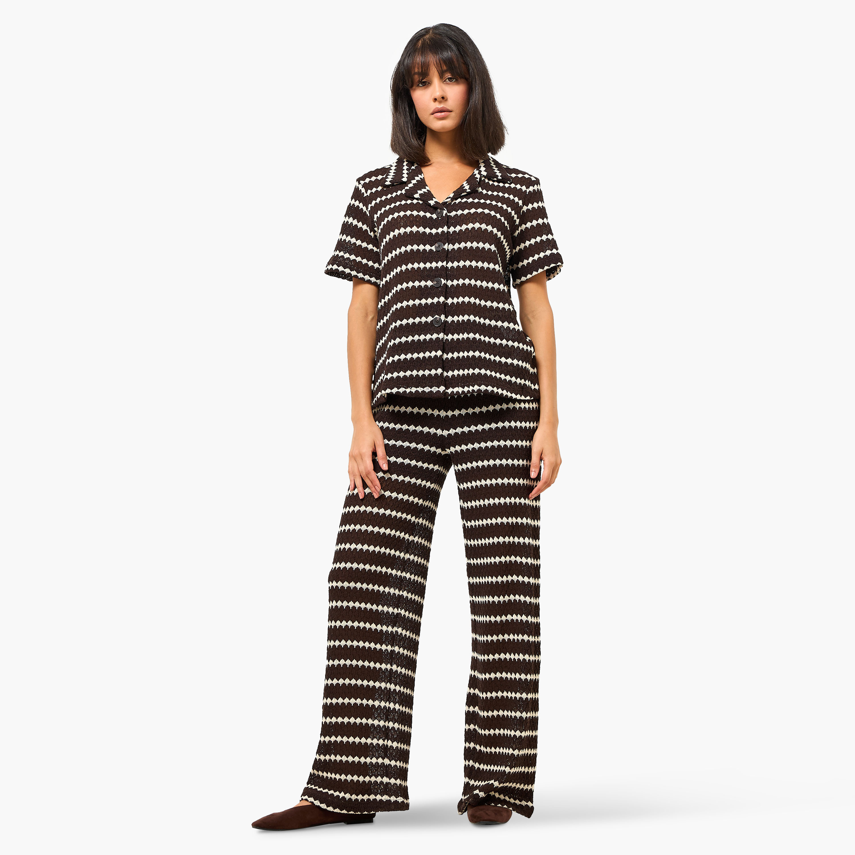 قميص بملمس بارز من 2 إكستريمز-women-clothing-shirtsandblouses-shirts-image-3