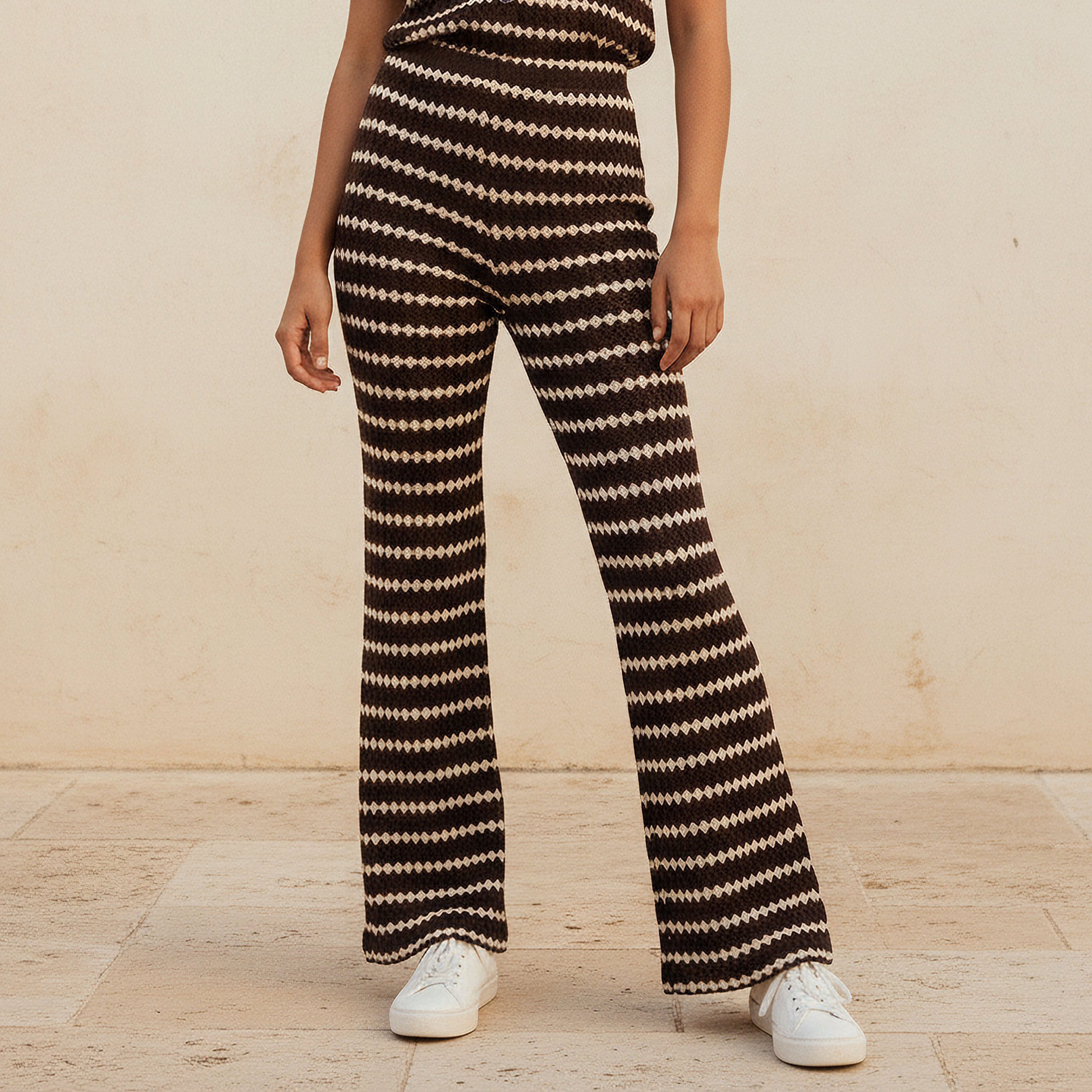 بنطلون مخطط بخصر متوسط الارتفاع من تو إكستريمز-women-clothing-bottoms-trousers-image-5