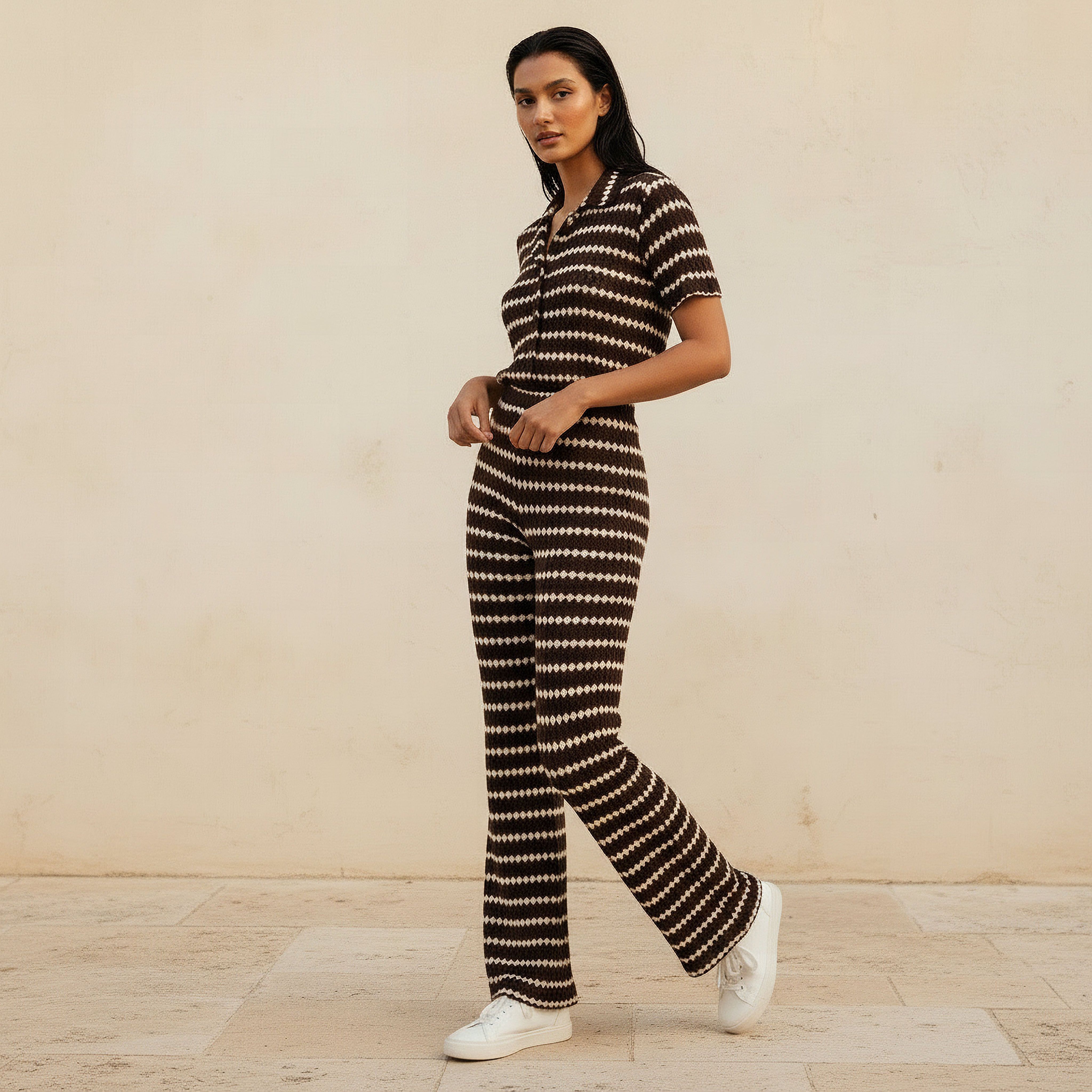 بنطلون مخطط بخصر متوسط الارتفاع من تو إكستريمز-women-clothing-bottoms-trousers-image-1