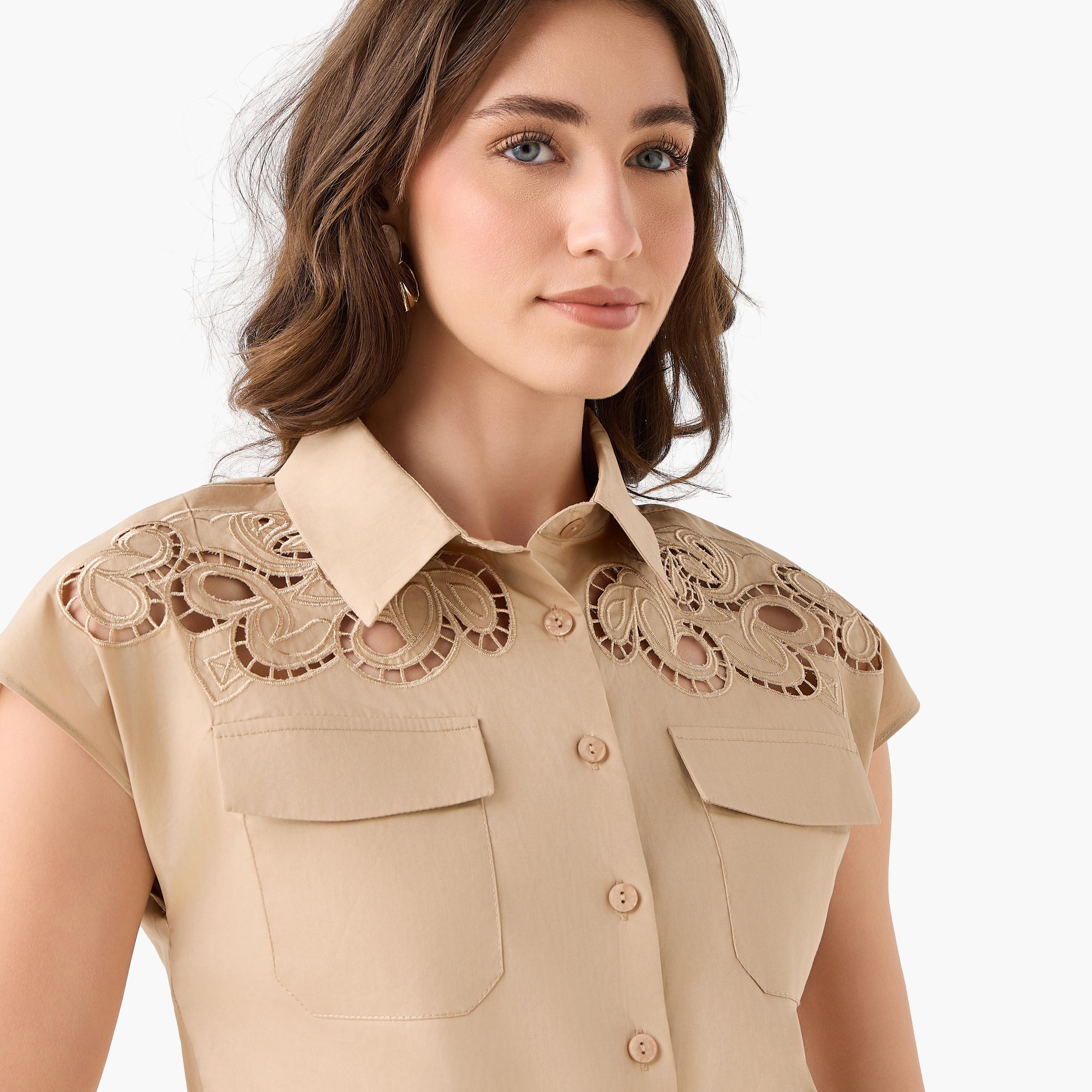 قميص قطن بتطريز دانتيل من تو إكستريمز-women-clothing-shirtsandblouses-shirts-image-4