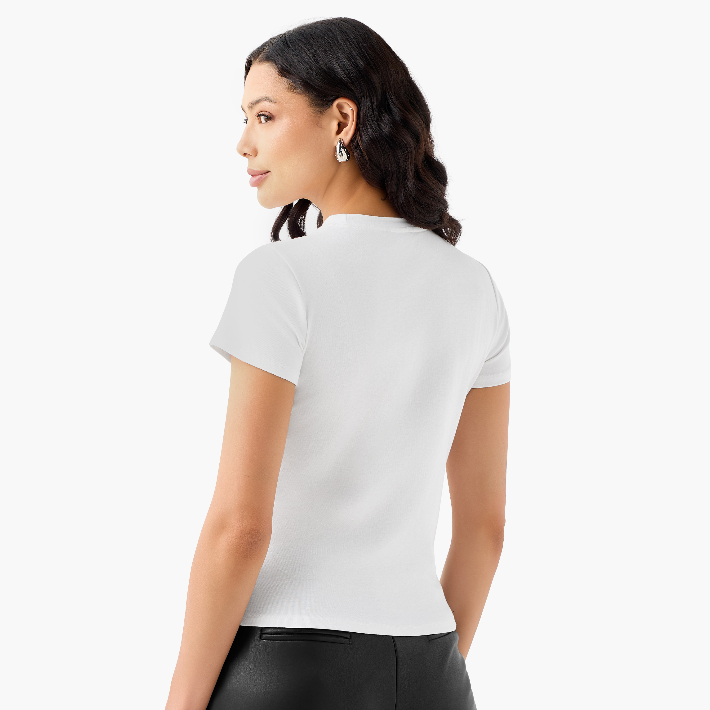 تيشيرت بتفاصيل مزيّنة من تو إكستريمز-women-clothing-tshirts-image-4