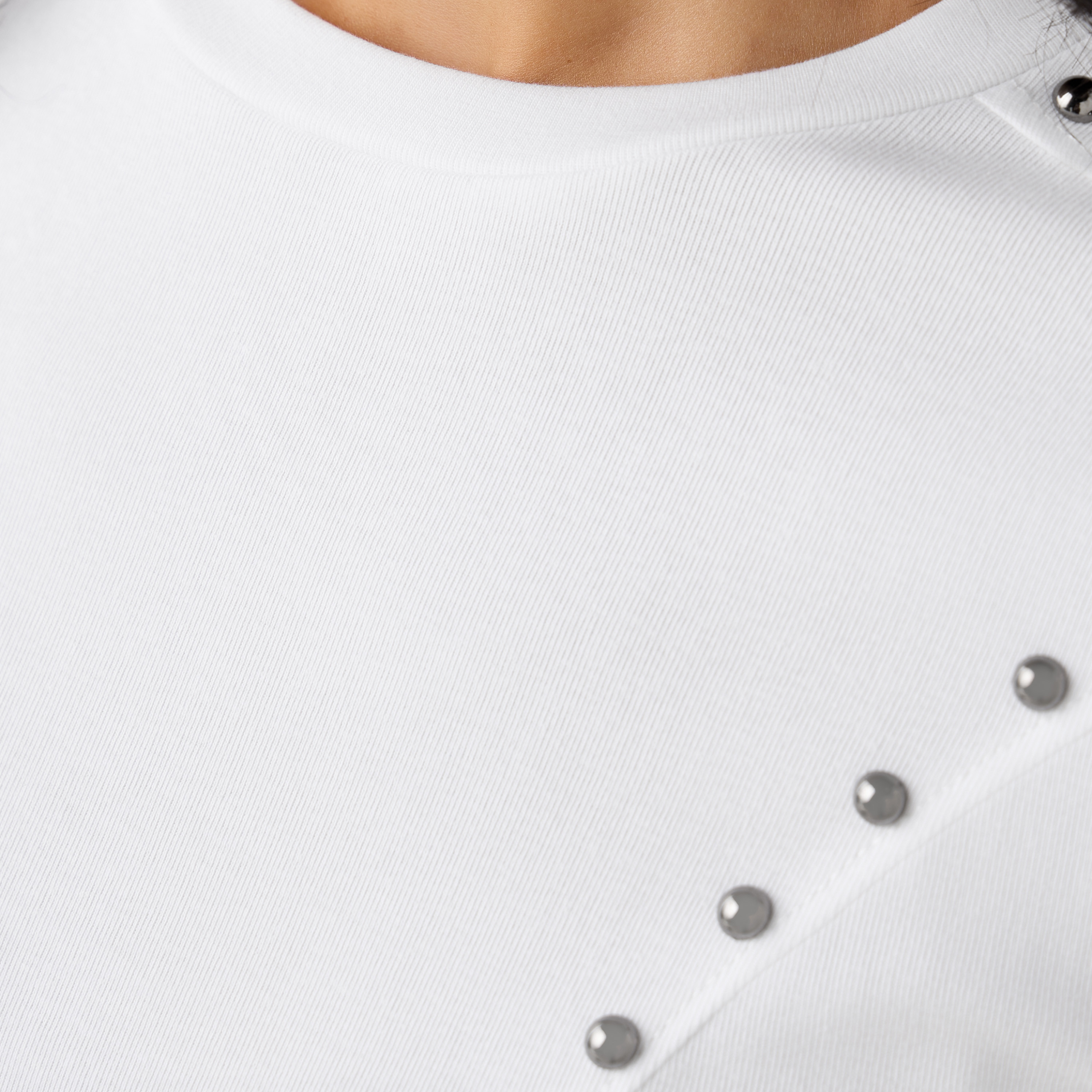 تيشيرت بتفاصيل مزيّنة من تو إكستريمز-women-clothing-tshirts-image-6