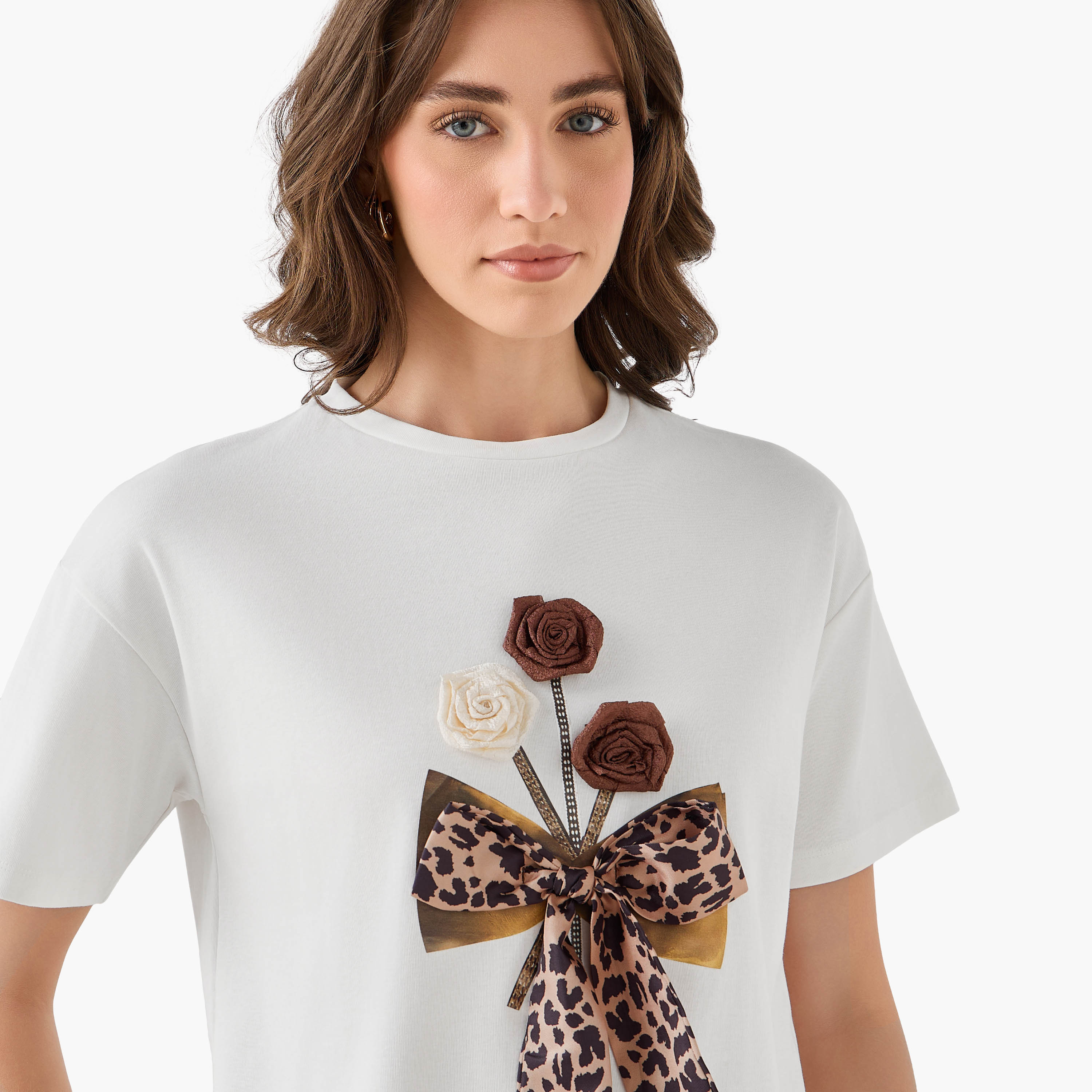 تيشيرت بتفاصيل مزينة من تو إكستريمز-women-clothing-tshirts-image-6