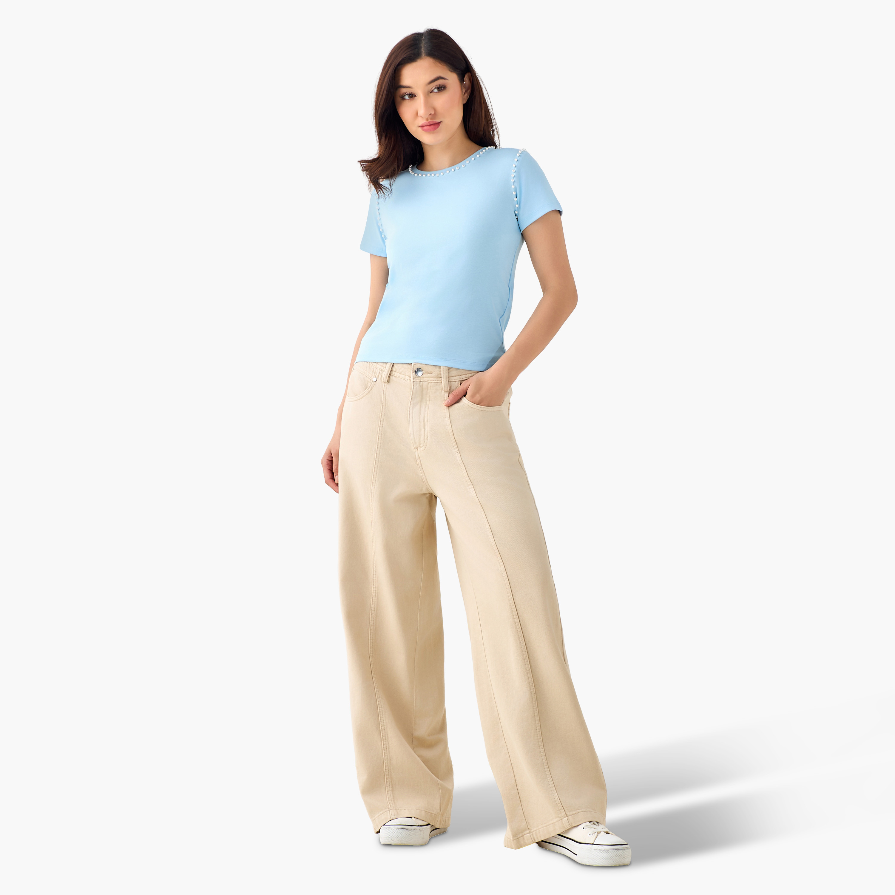 تيشيرت بتزيينات لؤلؤ من تو إكستريمز-women-clothing-tshirts-image-6